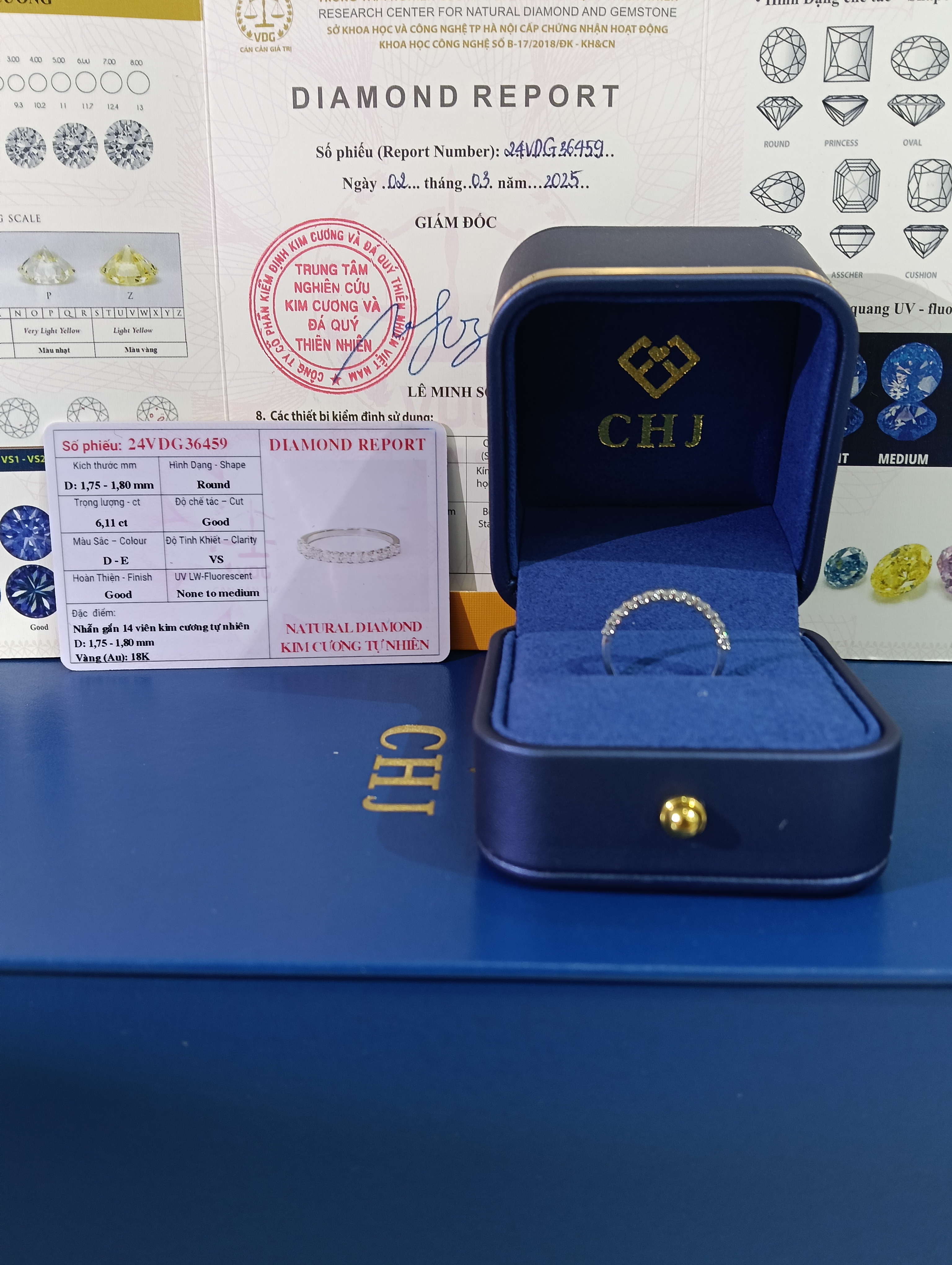 Nhẫn Kết 14 Viên Kim Cương_thumbnail_3