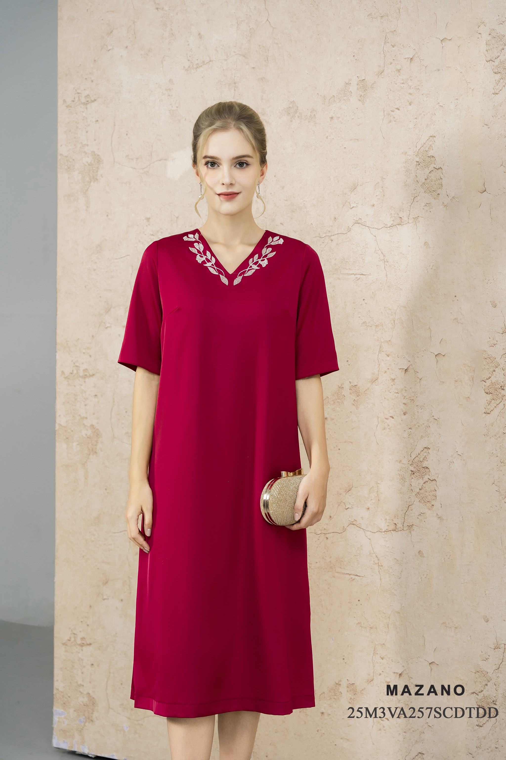 Váy đầm suông A Vải tencel Thêu trang trí thủ công Cổ V Tay ngắn Dài đến bắp chân