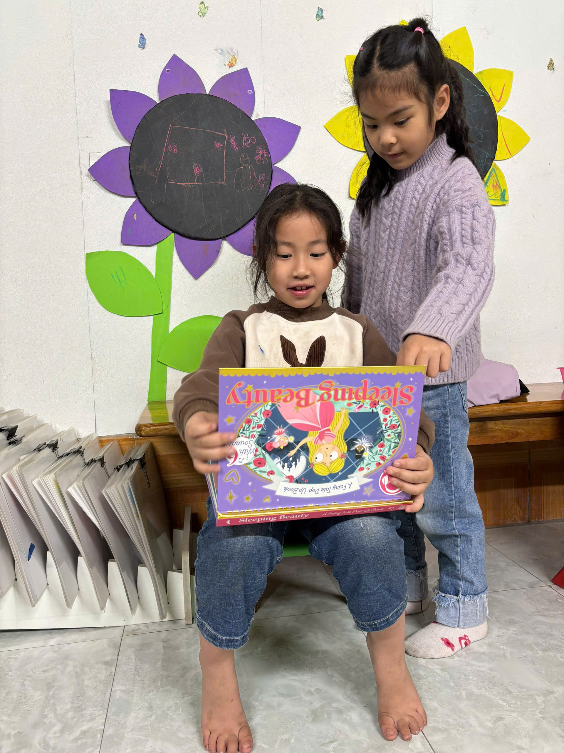 FAIRYTALES POP-UP SOUND BOOK: SLEEPING BEAUTY (North Parade)_thumbnail_13