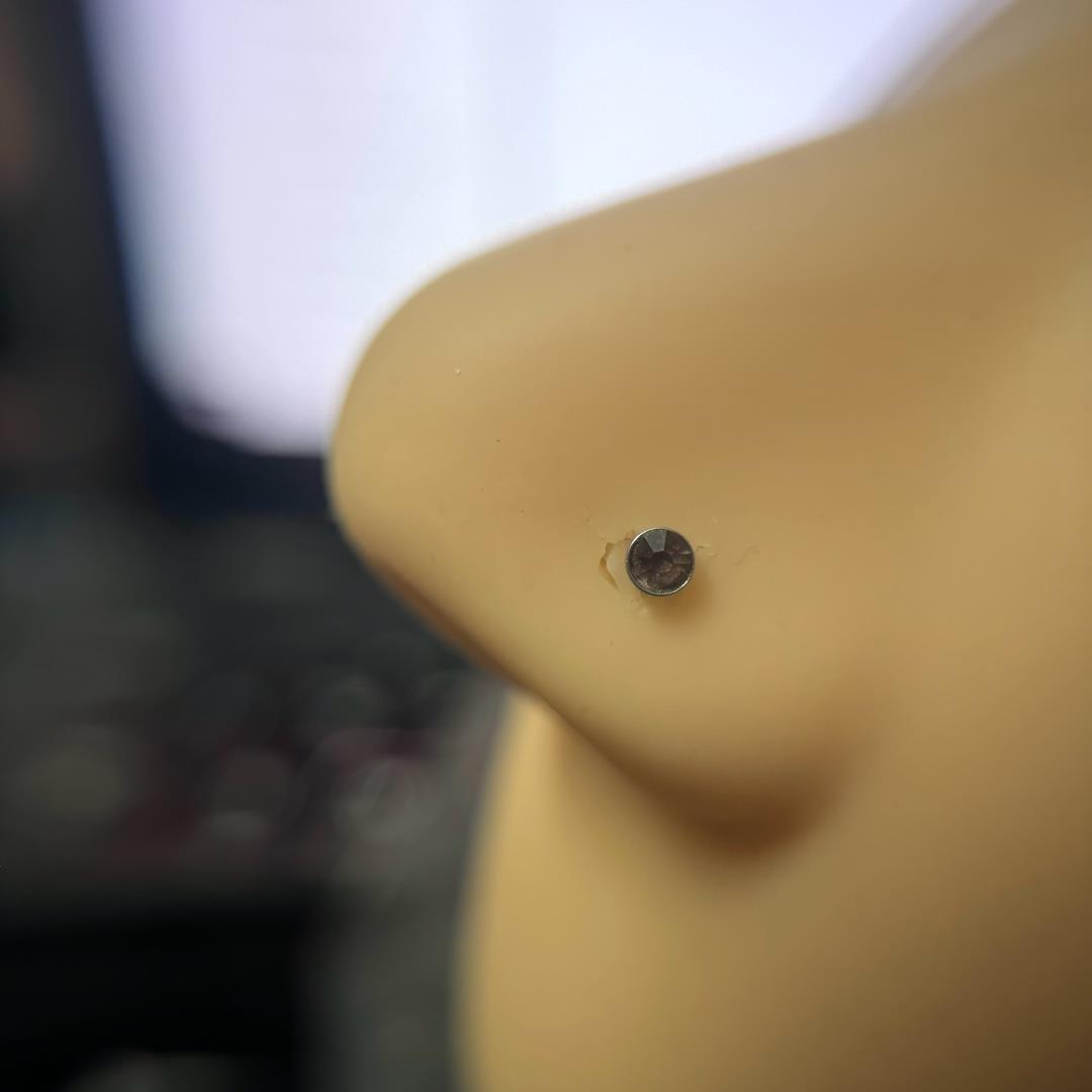 Mũi C kim cương dán đỏ sẵm size 3_thumbnail_3