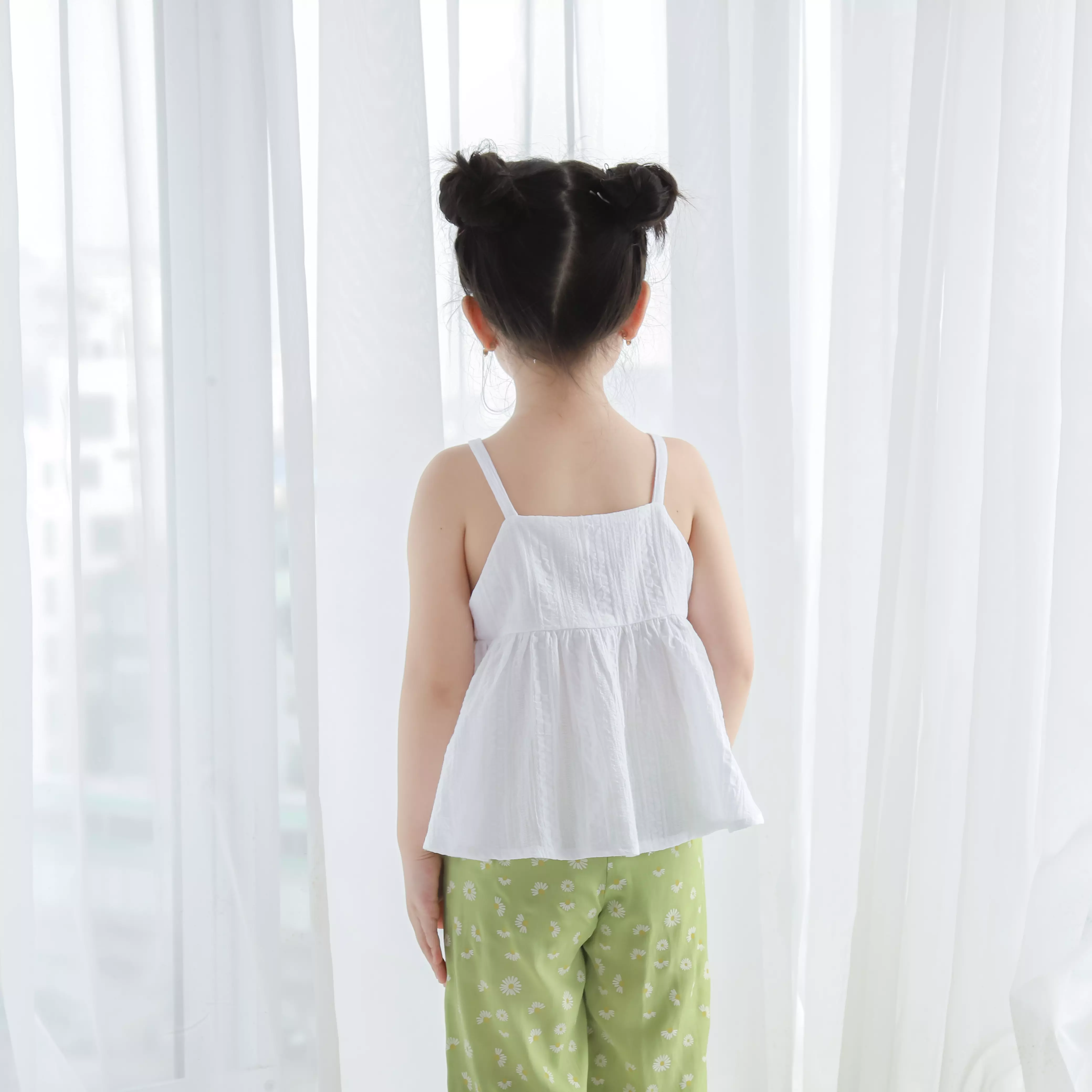 Sét áo hai dây và quần bomber_thumbnail_1