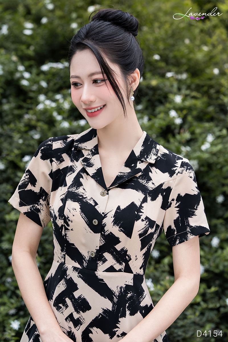 Đầm họa tiết cổ ve tay ngắn dáng xòe D4154_thumbnail_5