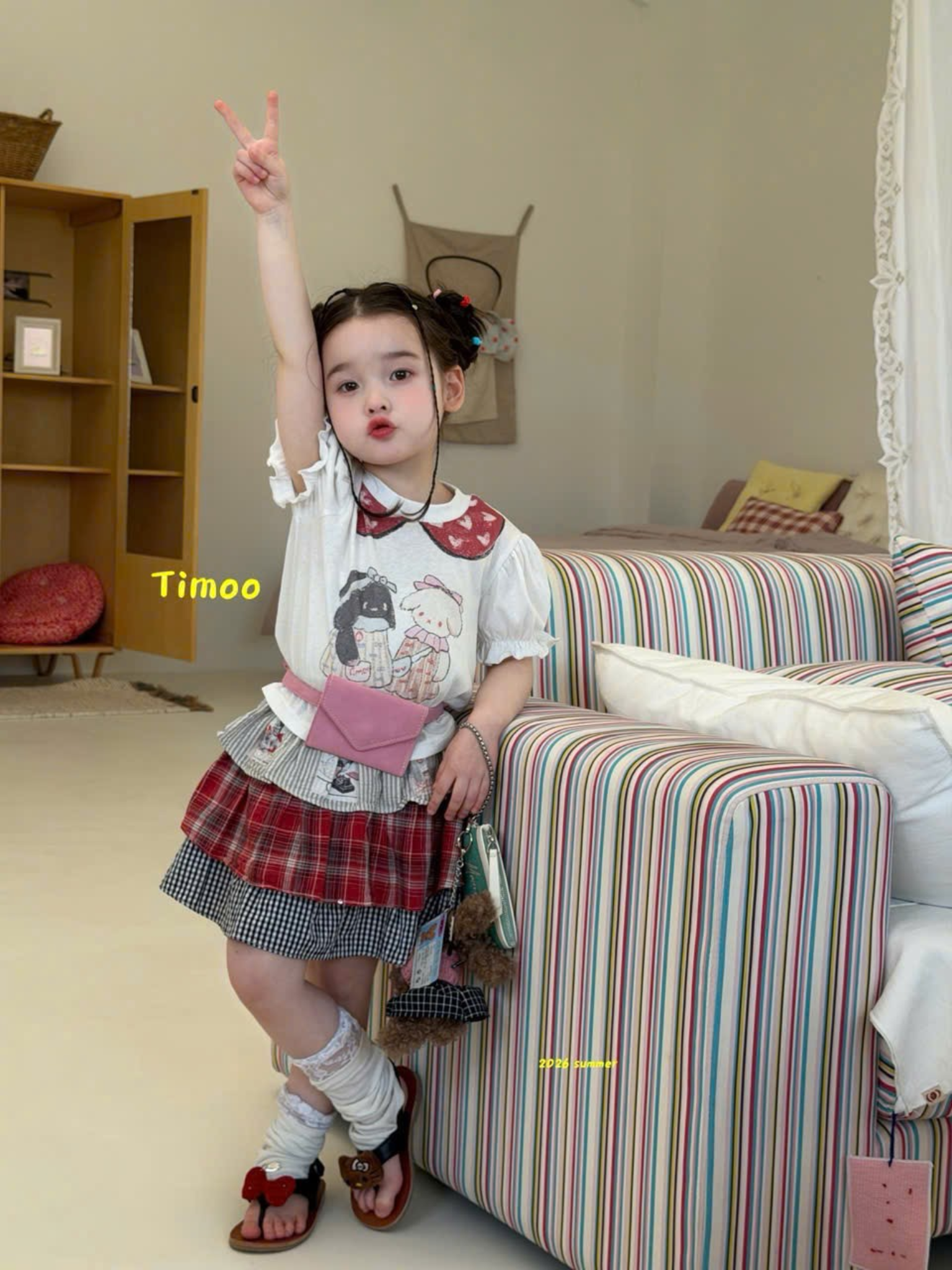 A136 - Áo cotton họa tiết 2 chú thỏ cổ sen hãng Timoo