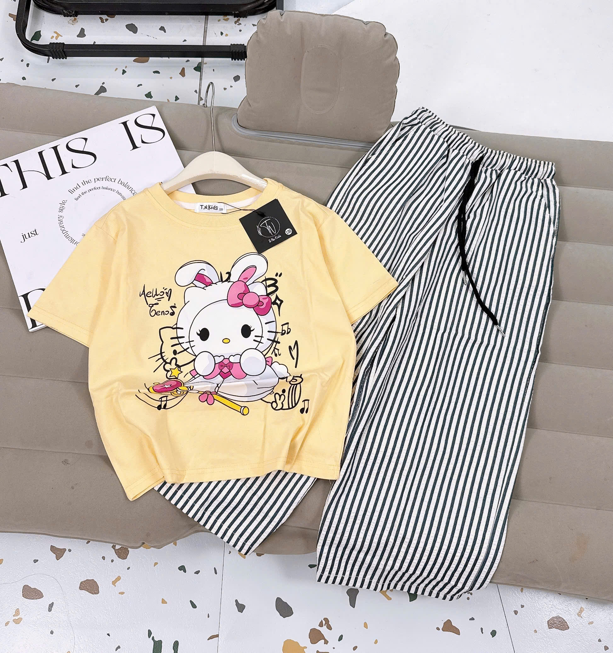 [M34] Sét kẻ mặt mèo tai thỏ_thumbnail_1