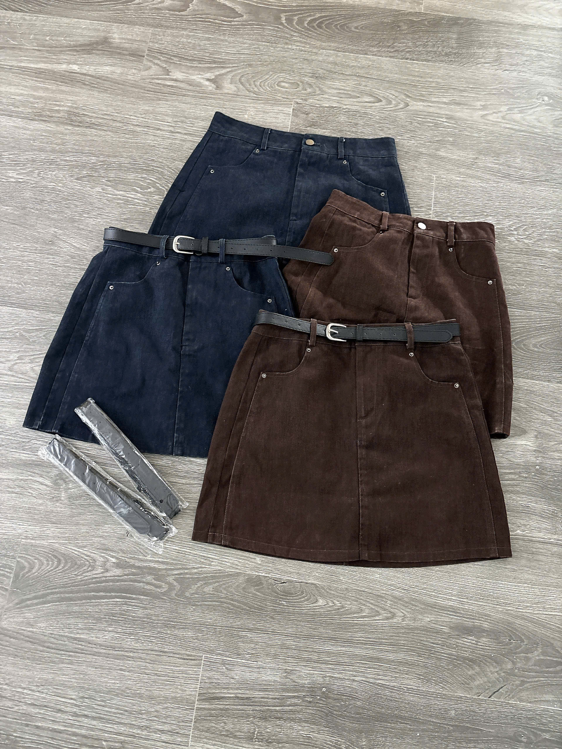 SALE C67 CHÂN VÁY JEAN 2 MÀU_thumbnail_1