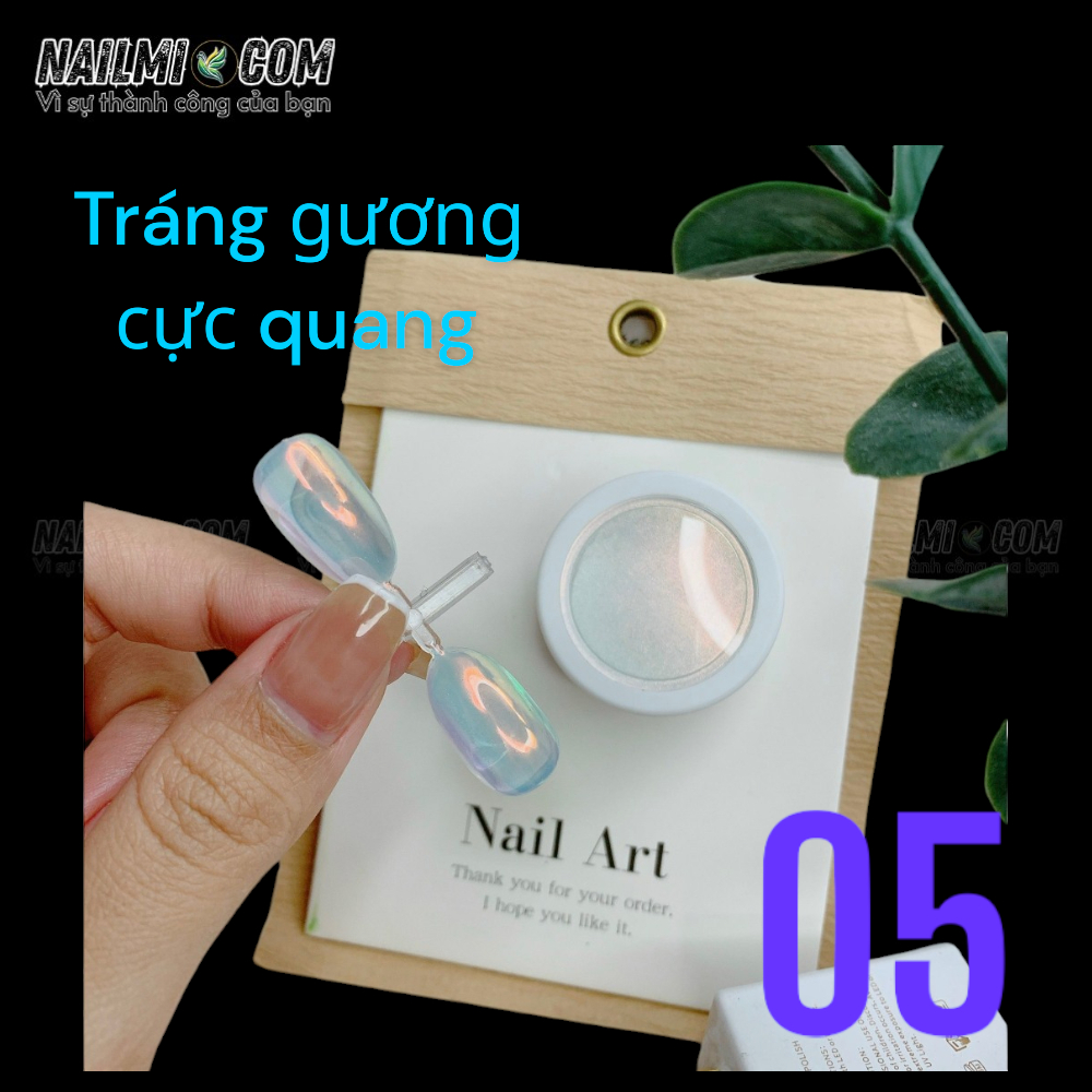 Tráng gương cực quang Mã 05