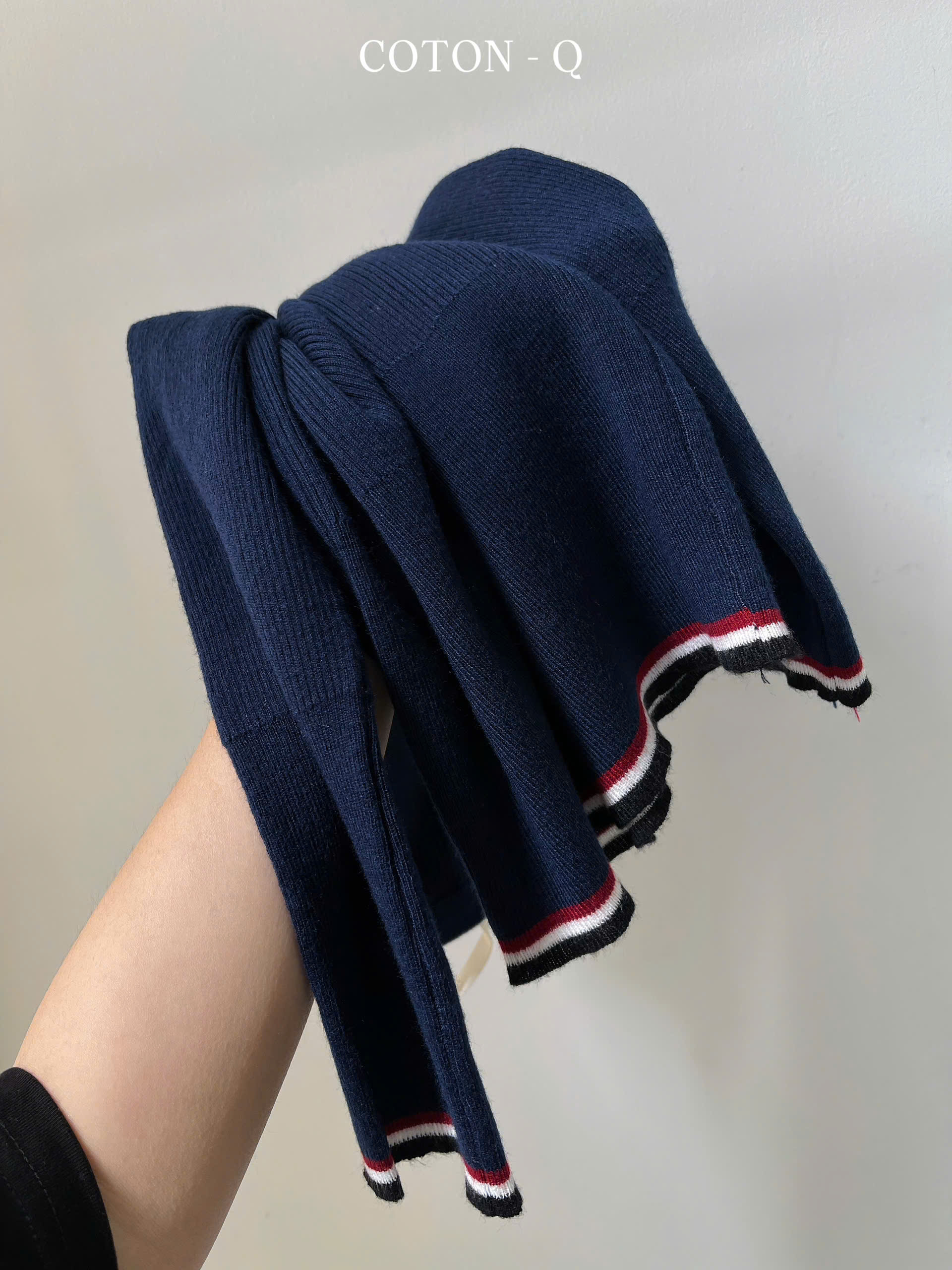 Áo len gân tay dài ( XANH ĐEN )_thumbnail_25