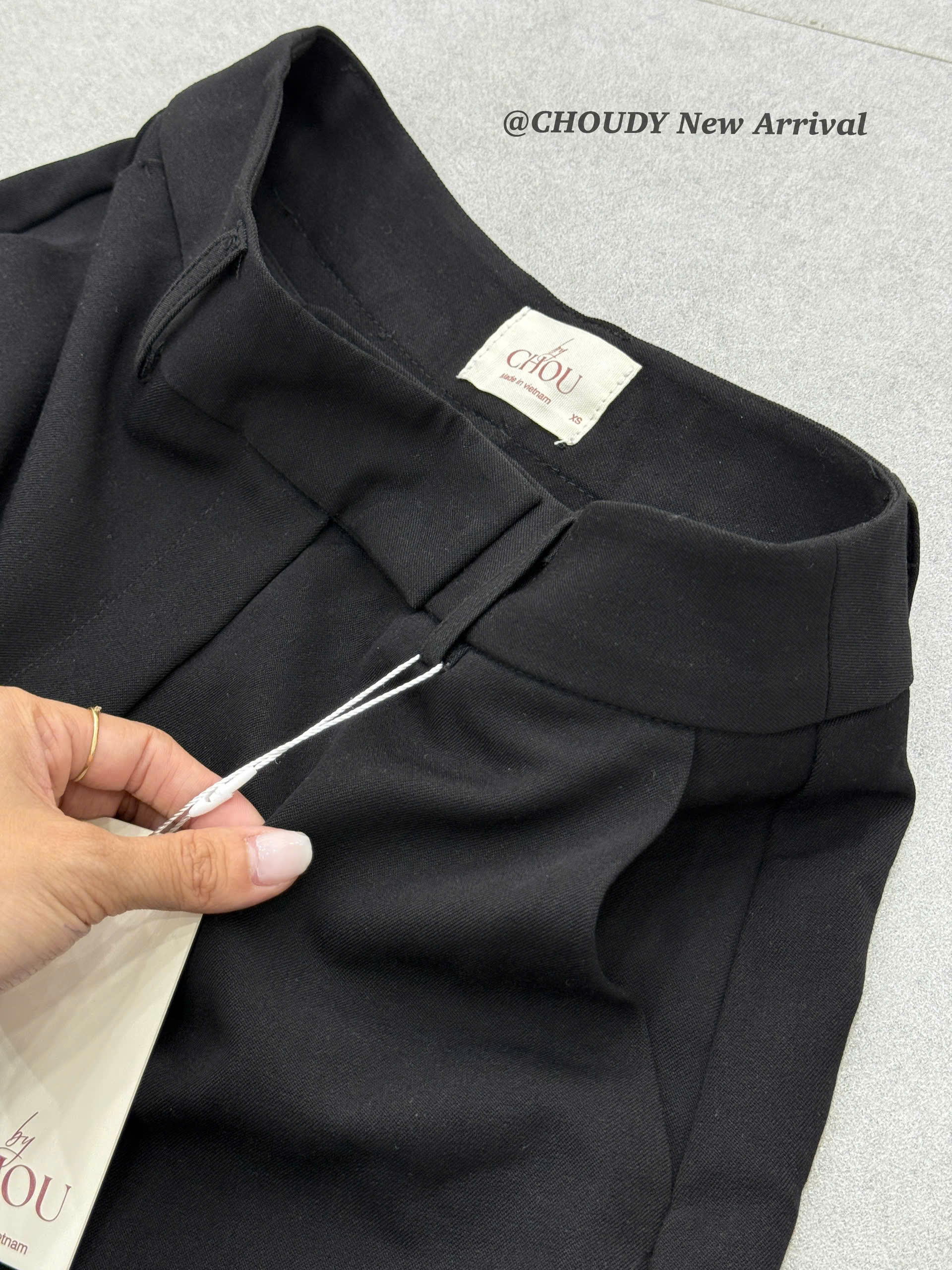 Q931 QUẦN SHORT ĐEN_thumbnail_7