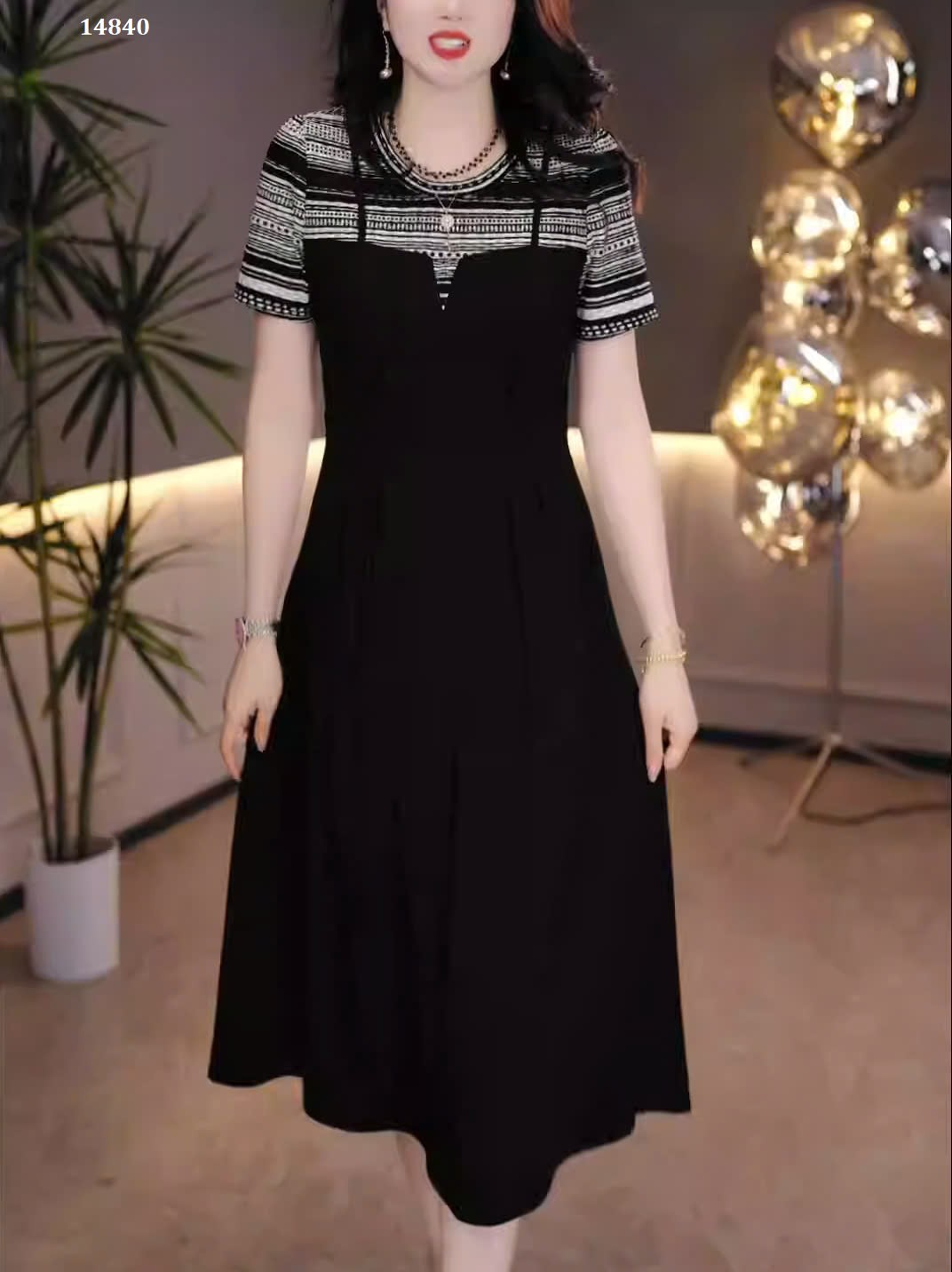 14840-Đầm xòe  đen  vai phối kẻ sọc ngang nhiều màu ( thun mịn,lụa)-có túi, kéo sau lưng_thumbnail_3