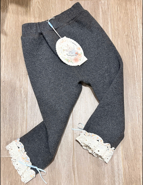 (Q229) Quần legging màu ghi gấu đính nơ màu xanh hãng Seven7