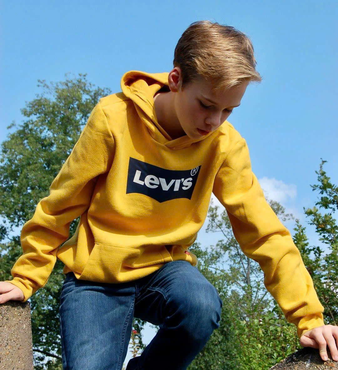 A56 ÁO KHOÁC LEVIS BÉ