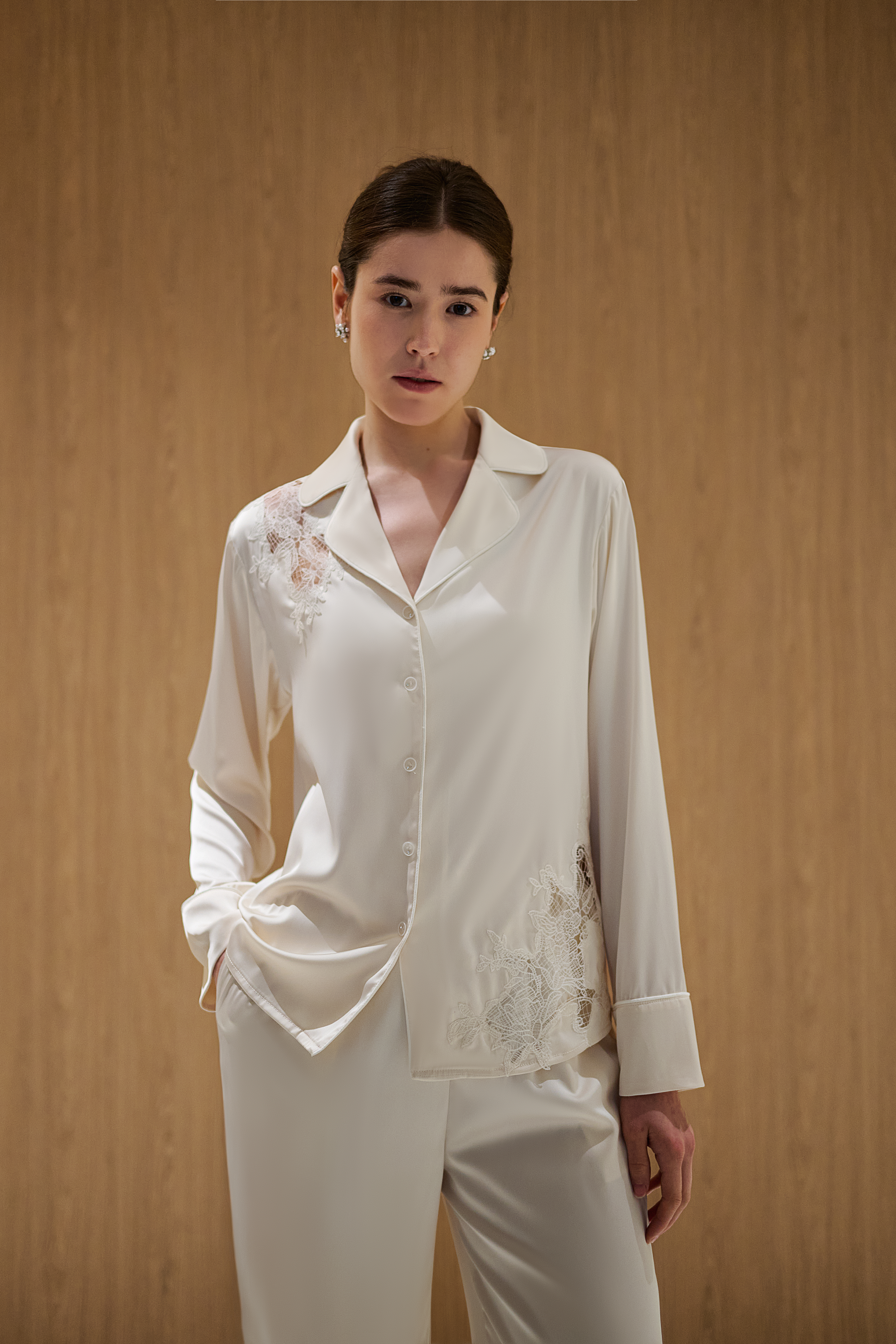 Bộ lụa cao cấp phối ren BN675_thumbnail_1