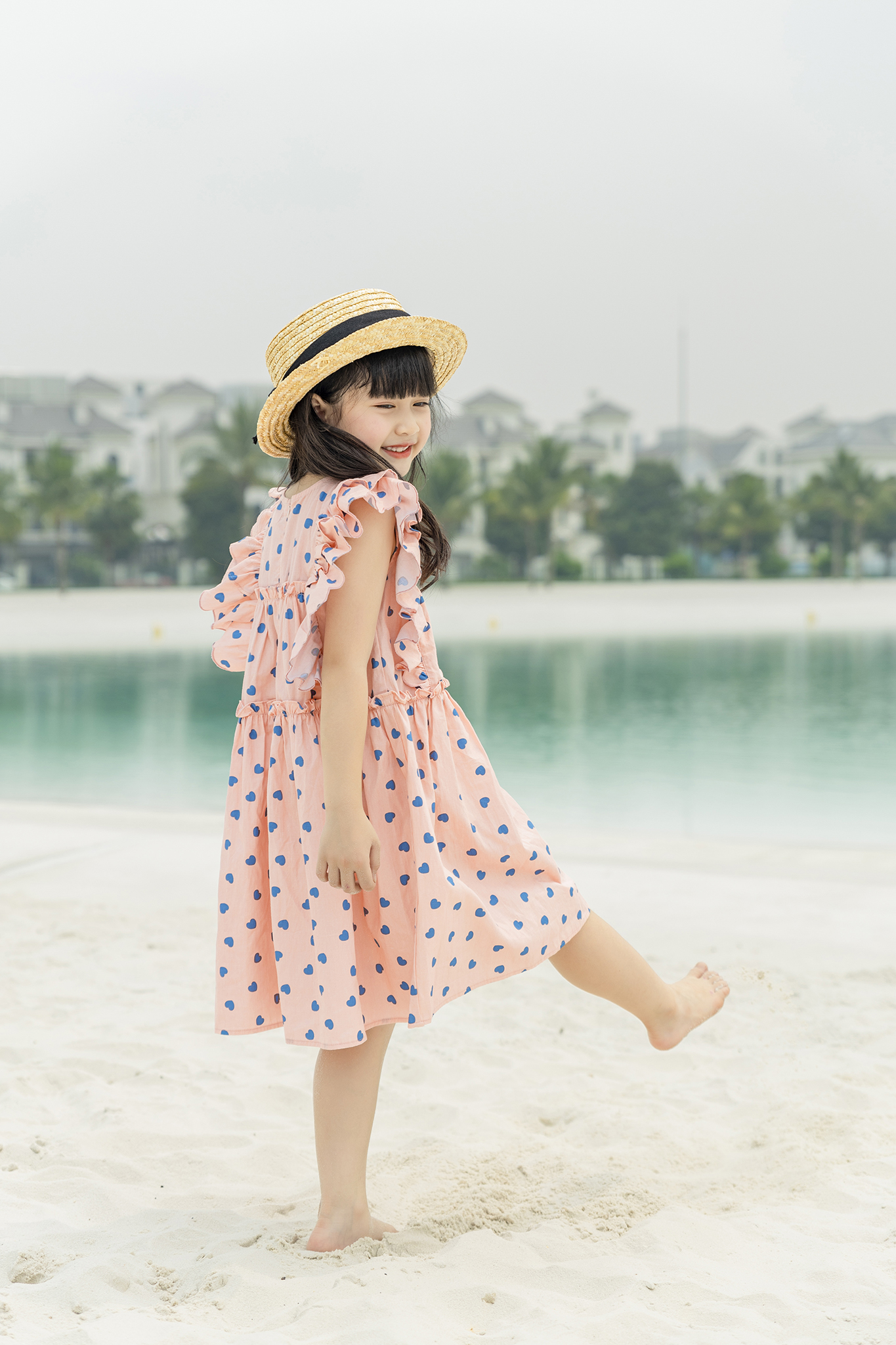 Đầm suông rộng bèo thêu cánh tiên_thumbnail_3