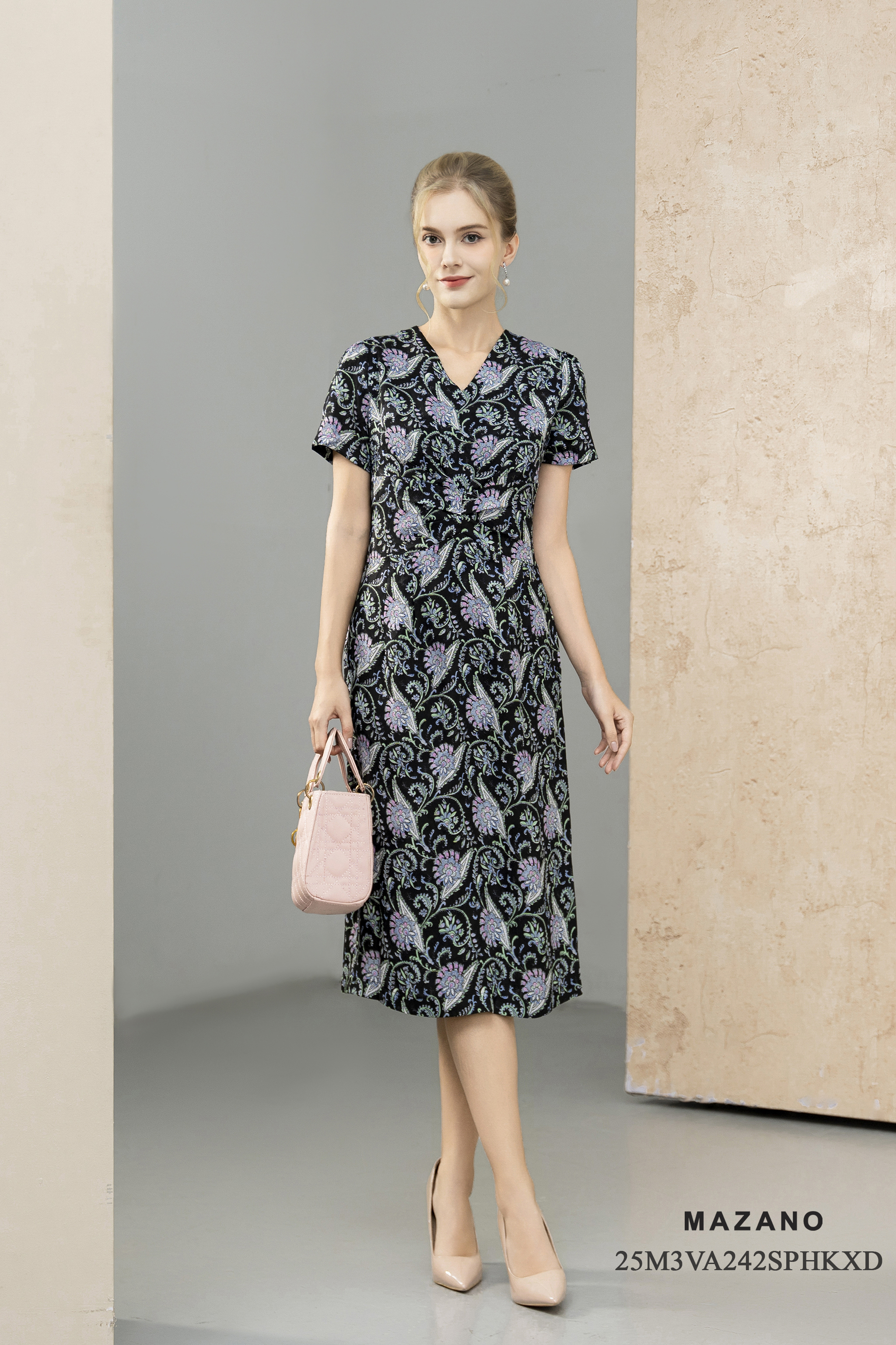 Váy đầm ôm Vải lụa Họa tiết hoa cách điệu Cổ V Tay ngắn Dài đến bắp chân