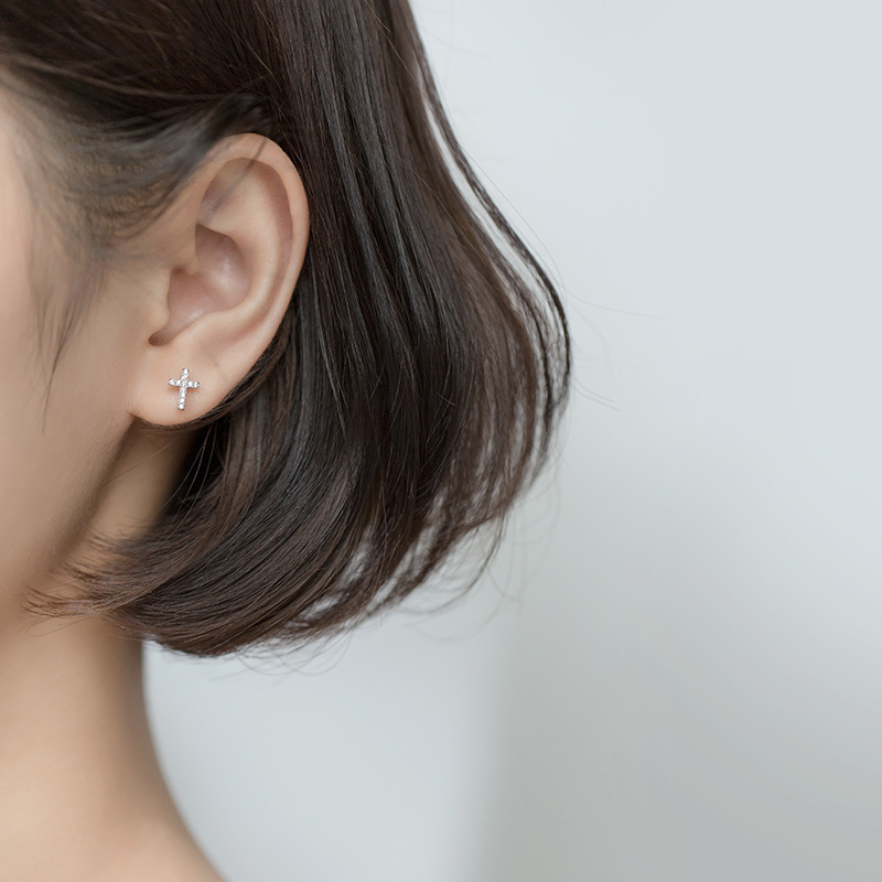 Khuyên tai nữ bạc S925 Thánh Giá đính đá Zircon phong cách cá tính unisex/ trang sức Công Giáo KB01
