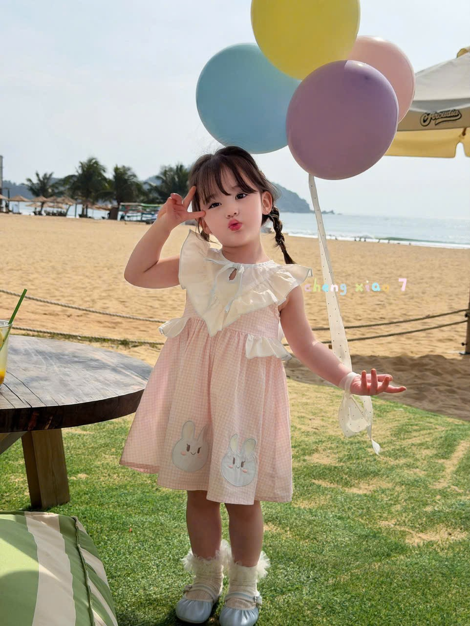 CX12 - Váy cotton caro cổ bèo thêu thỏ hồng hãng CX7_thumbnail_0