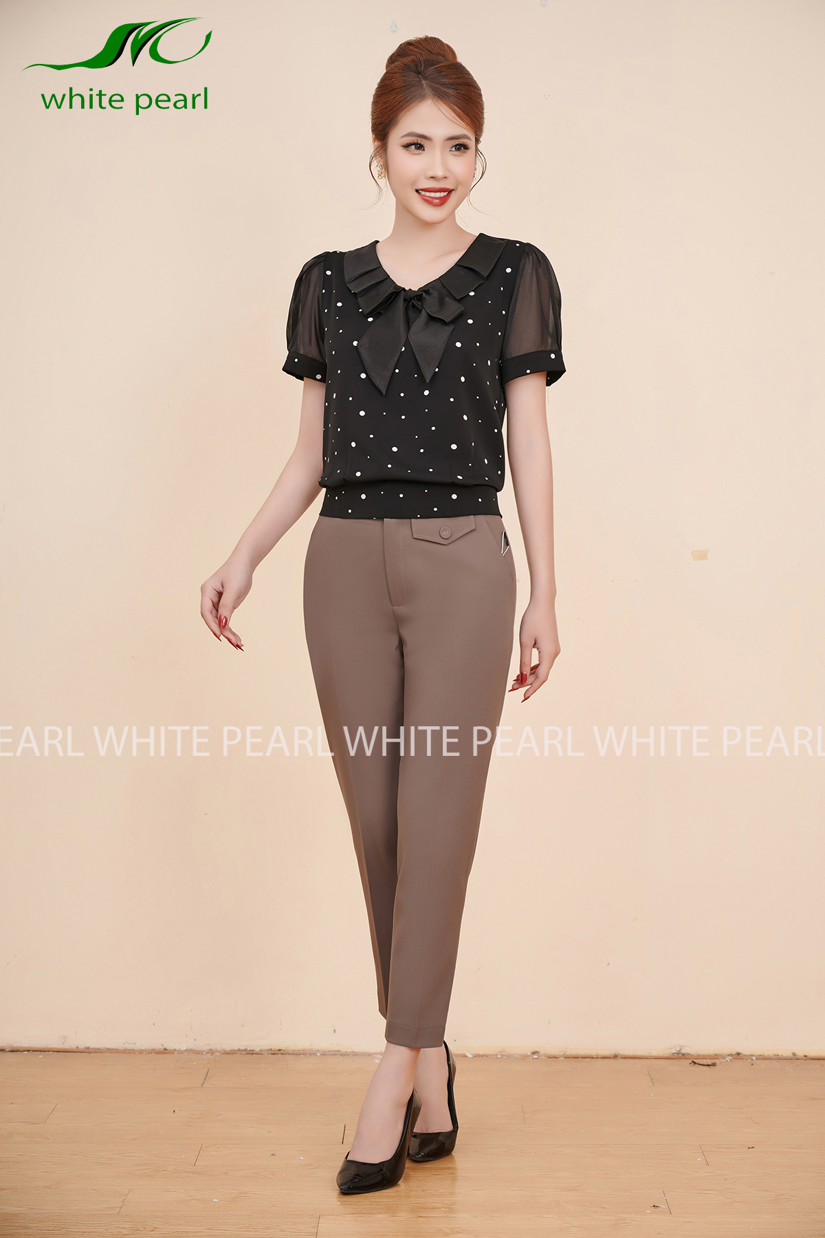Áo cổ buộc nơ xếp 2 ly A2407 thời trang công sở cao cấp White pearl_thumbnail_11