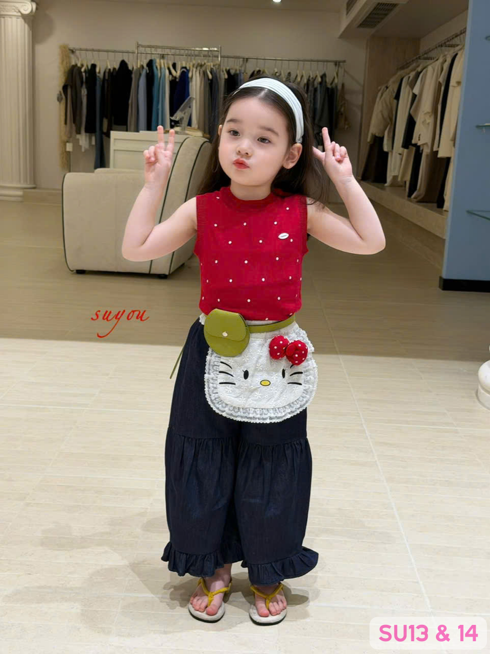 SU14 - Quần cotton ống rộng bèo lai phối túi Hello Kitty màu đen hãng Suyou_thumbnail_0