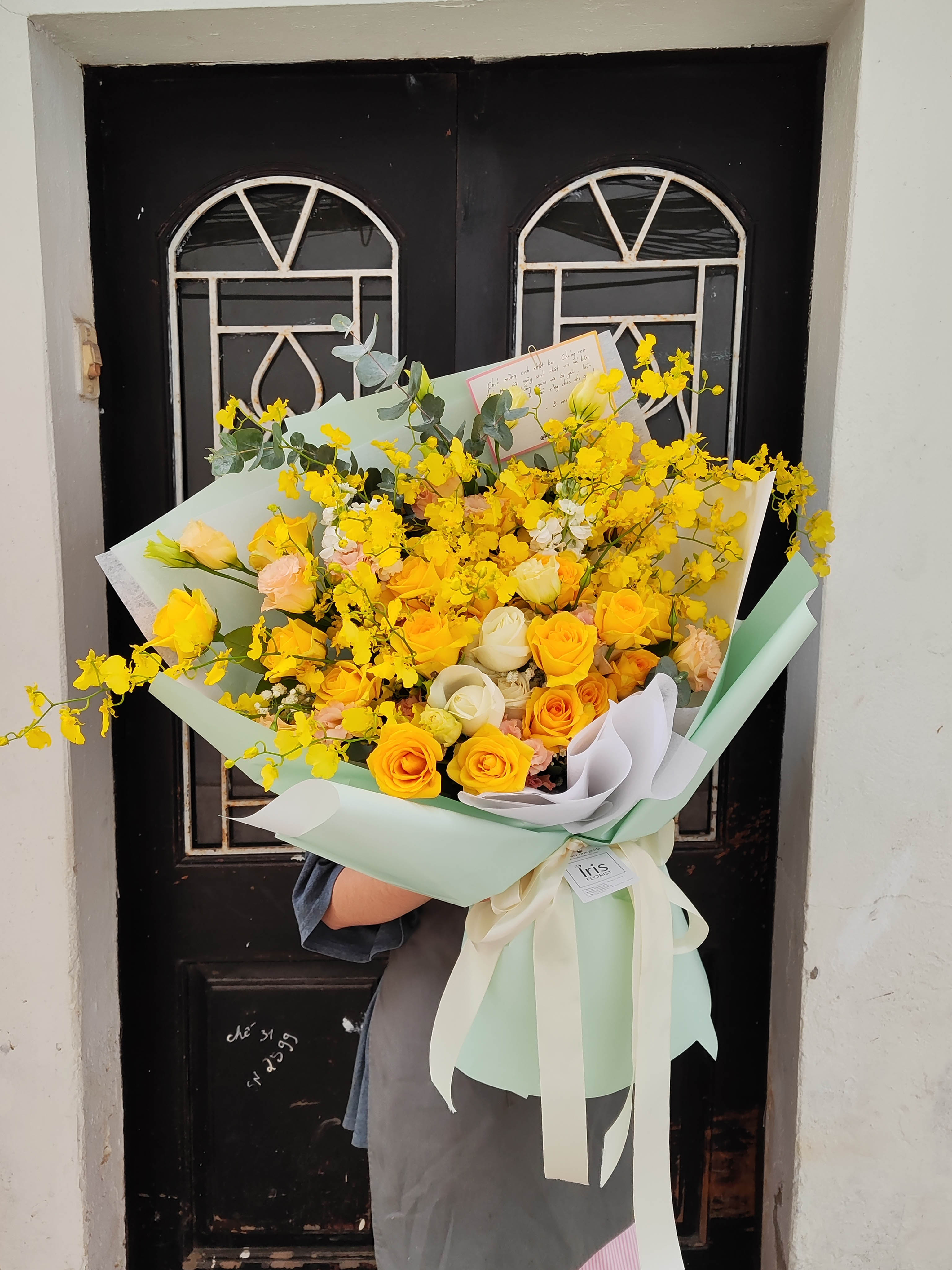 Bó hoa Lan Vũ Nữ mix tone Vàng trắng_thumbnail_2