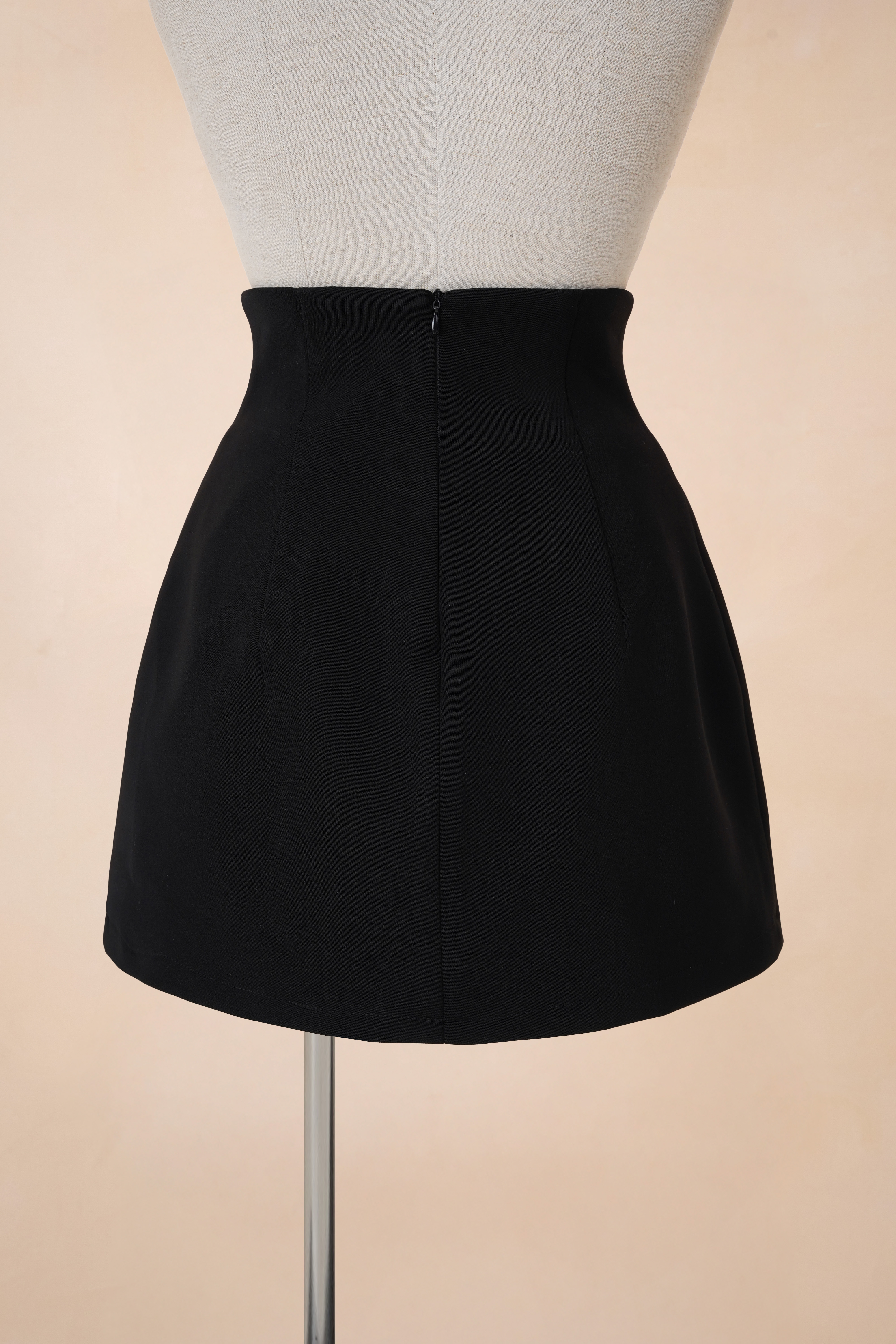 Chân Váy Chữ A Cúc Đồng Ngắn