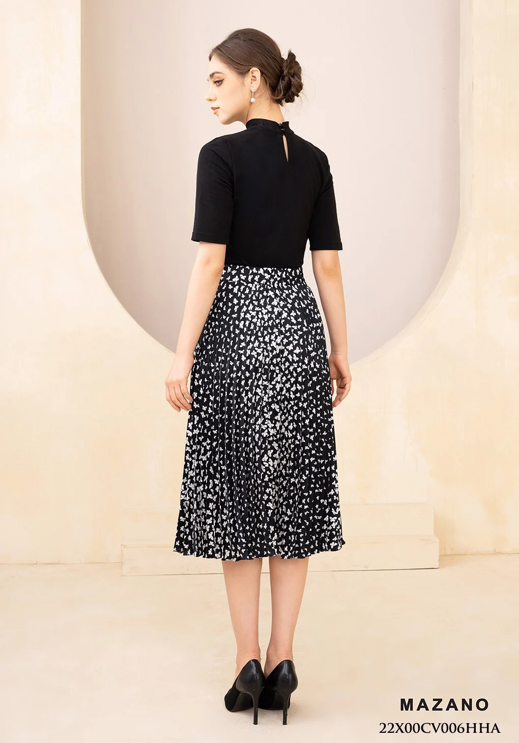 Chân váy xoè vải Tuytxi họa tiết cánh bướm dập ly_thumbnail_2