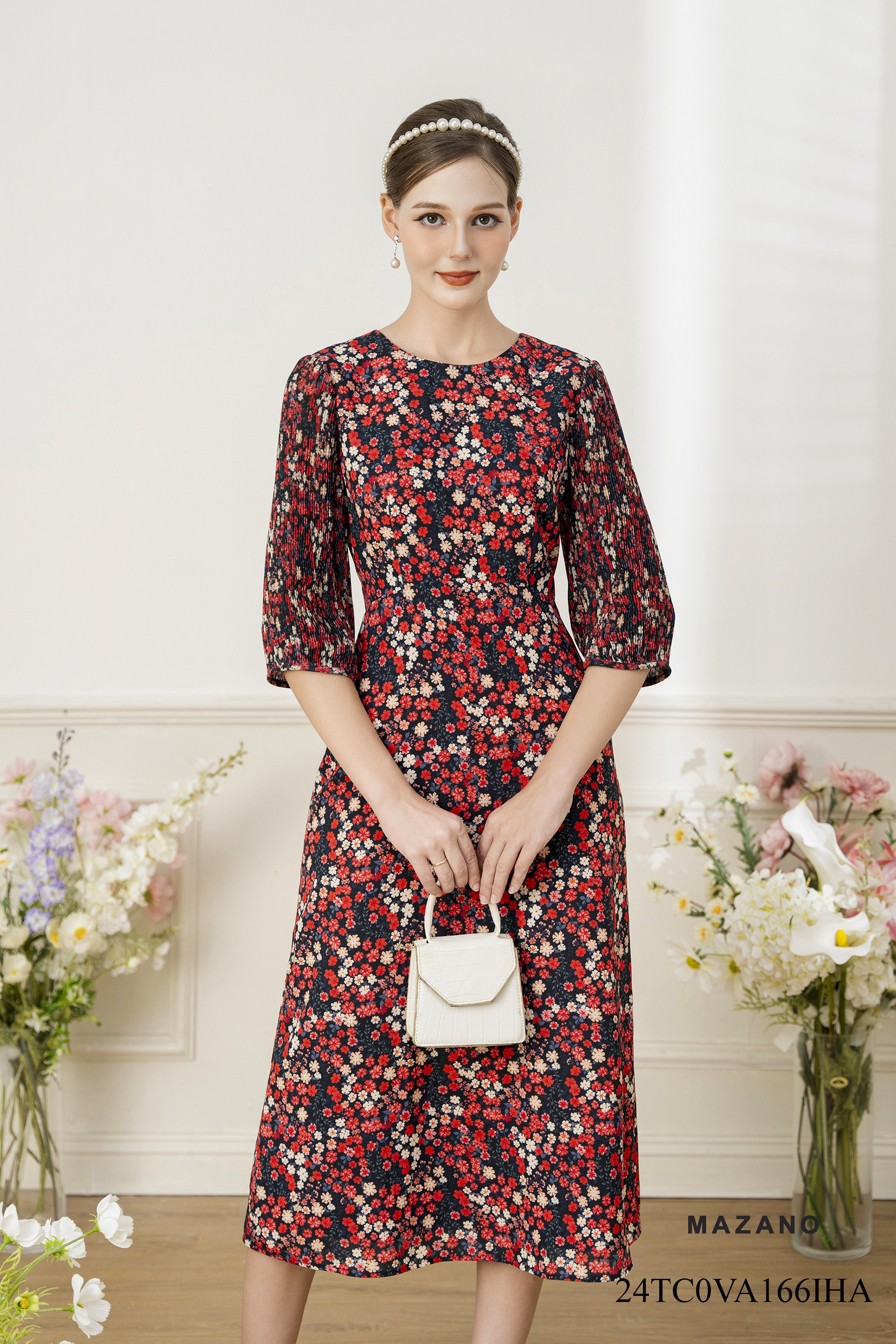 Váy Đầm ôm Chân rủ Vải voan Hoạ tiết hoa nhí cách điệu Cổ tròn tay lỡ fa dập ly tăm Dài qua bắp chân VA166IHA_thumbnail_2