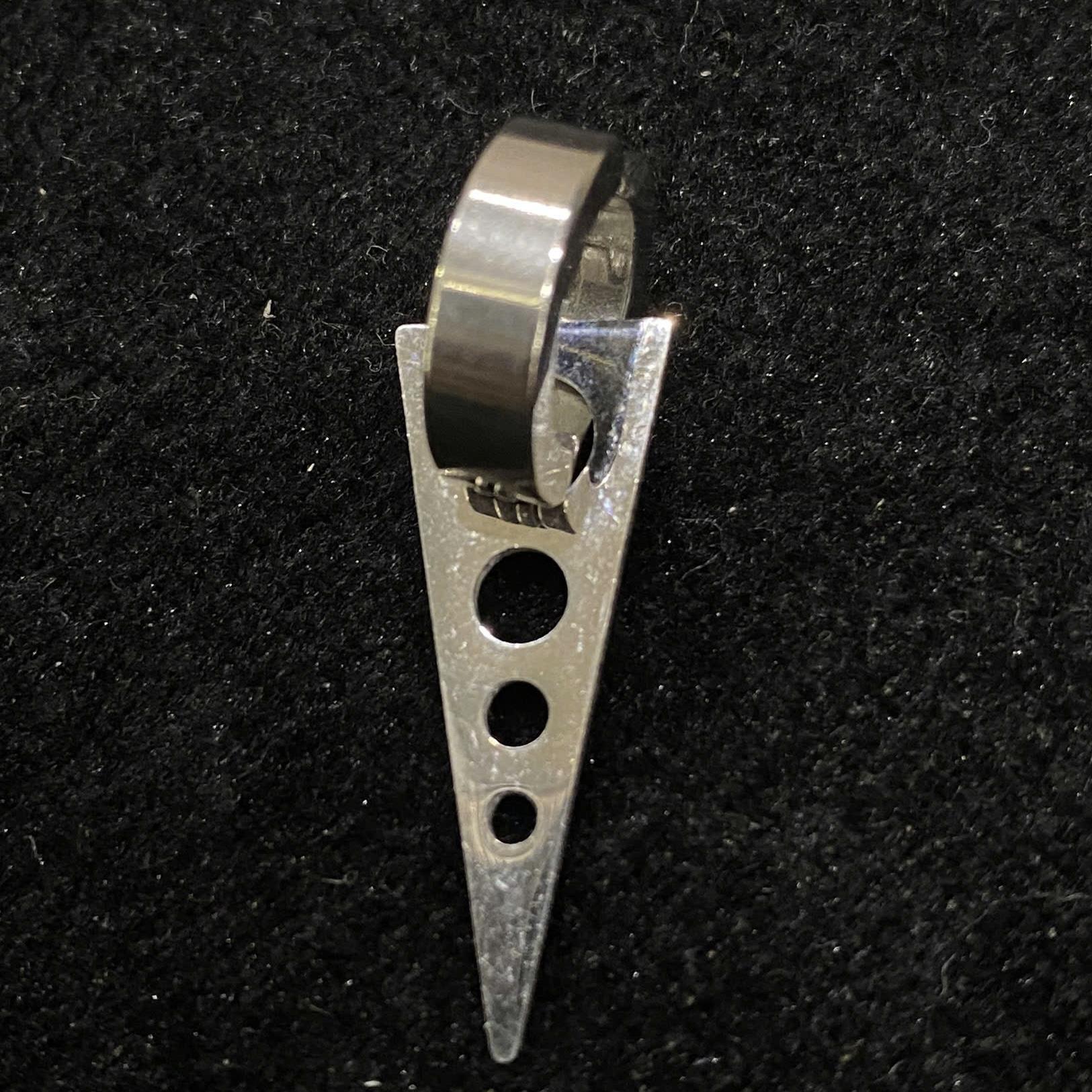 khuyên kẹp giả tam giác 3 lỗ