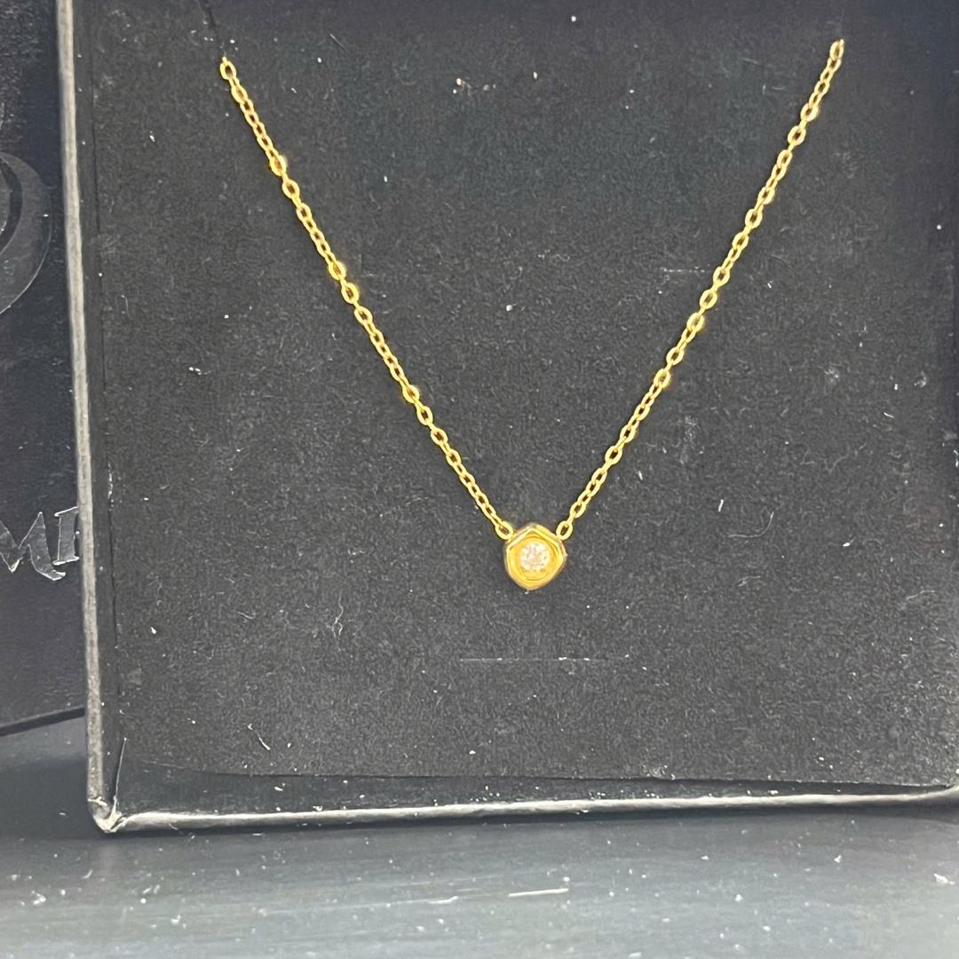 Vòng cổ titan vàng charm 1 kim cương._thumbnail_1