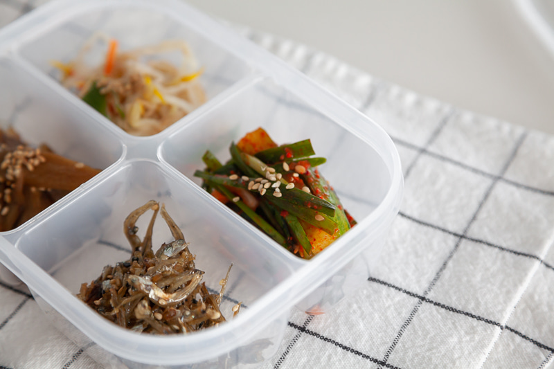 Hộp đựng thực phẩm 4 ngăn 620ml Nakaya J000060_thumbnail_5
