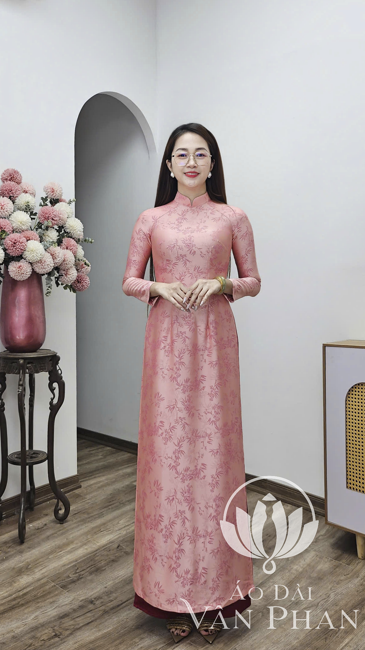 A3059 áo dài cổ 3p tay dài gấm trúc mai màu hồng_thumbnail_2