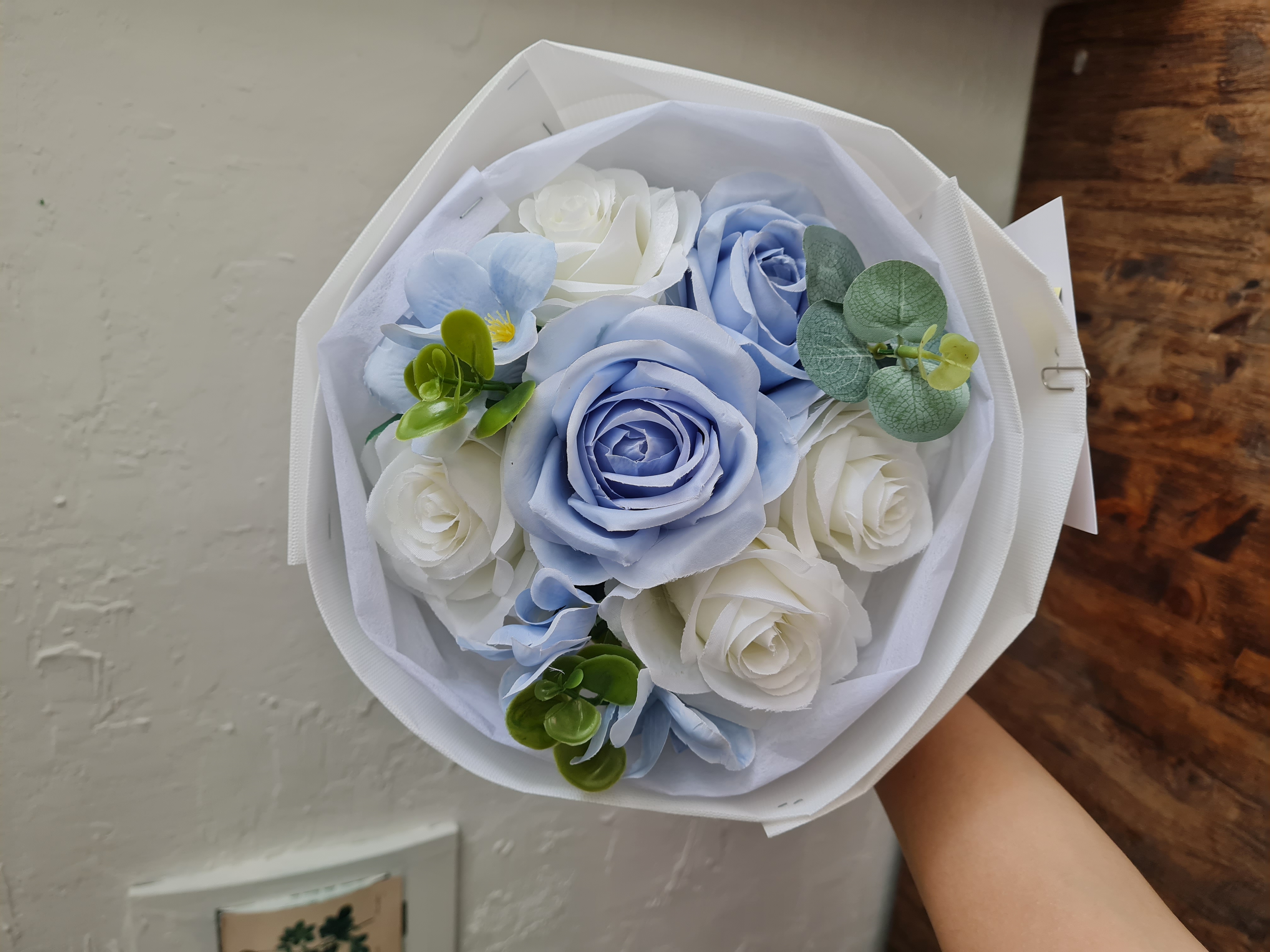 Bó hoa lụa size M - Dáng tròn - Tone xanh dương_thumbnail_2