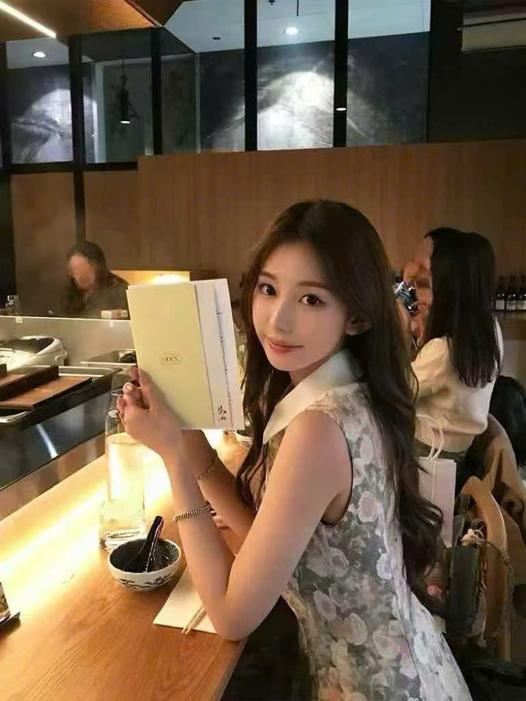 Đầm hoa phối cổ_thumbnail_4