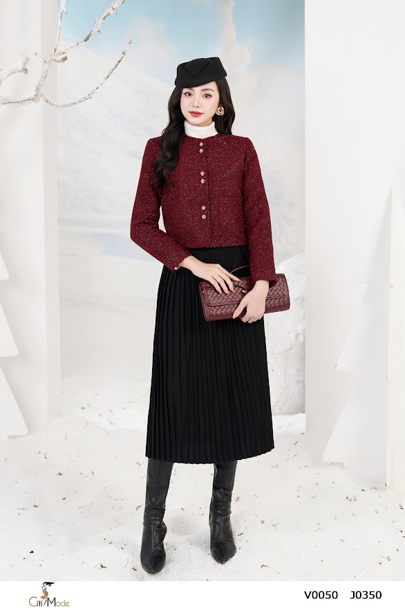 Vest cổ tròn đỏ mận