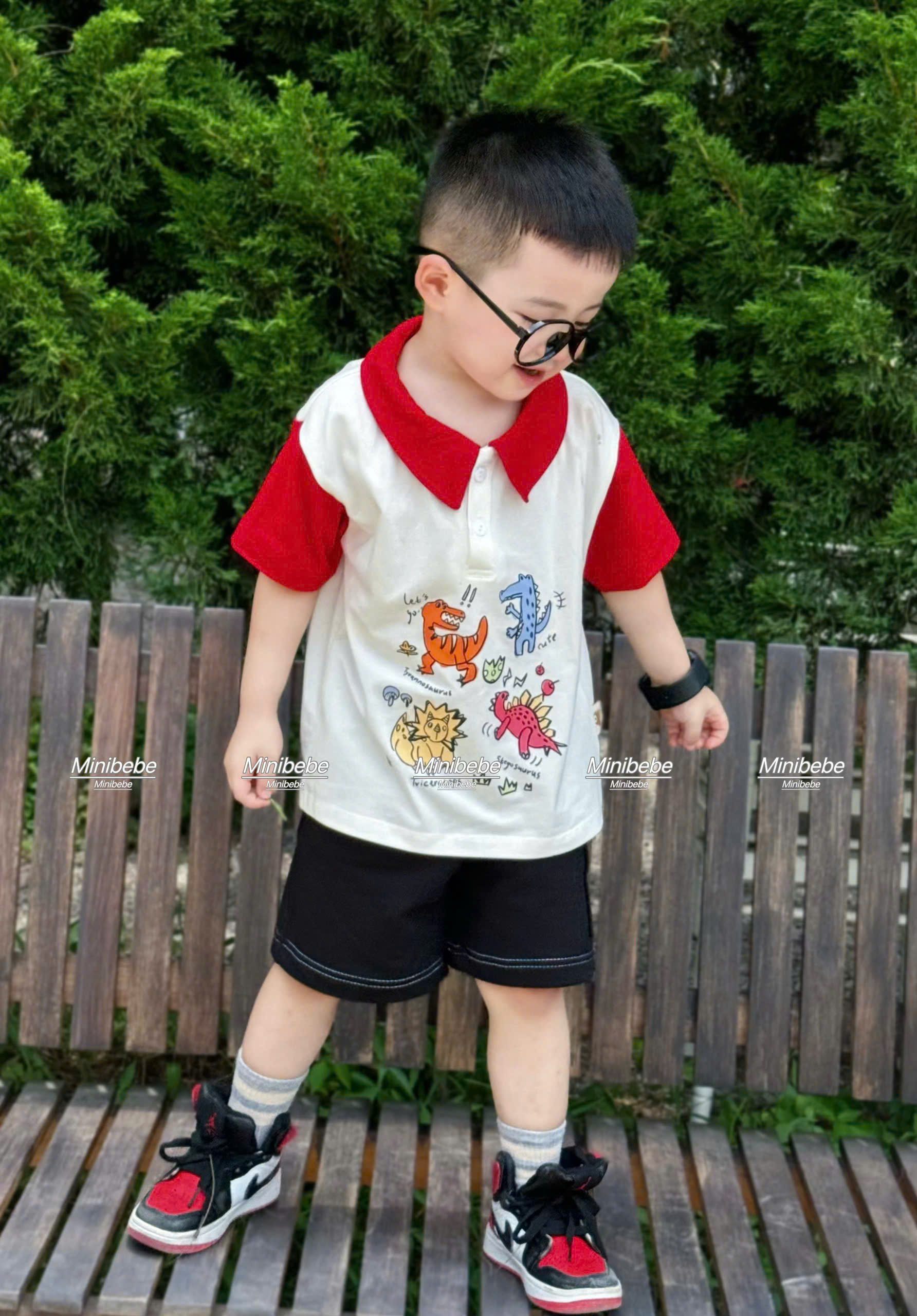 K06 BỘ POLO PHỐI TAY VÀ CỔ ĐỎ KHỦNG LONG LET'S GO- A117.1694_thumbnail_2