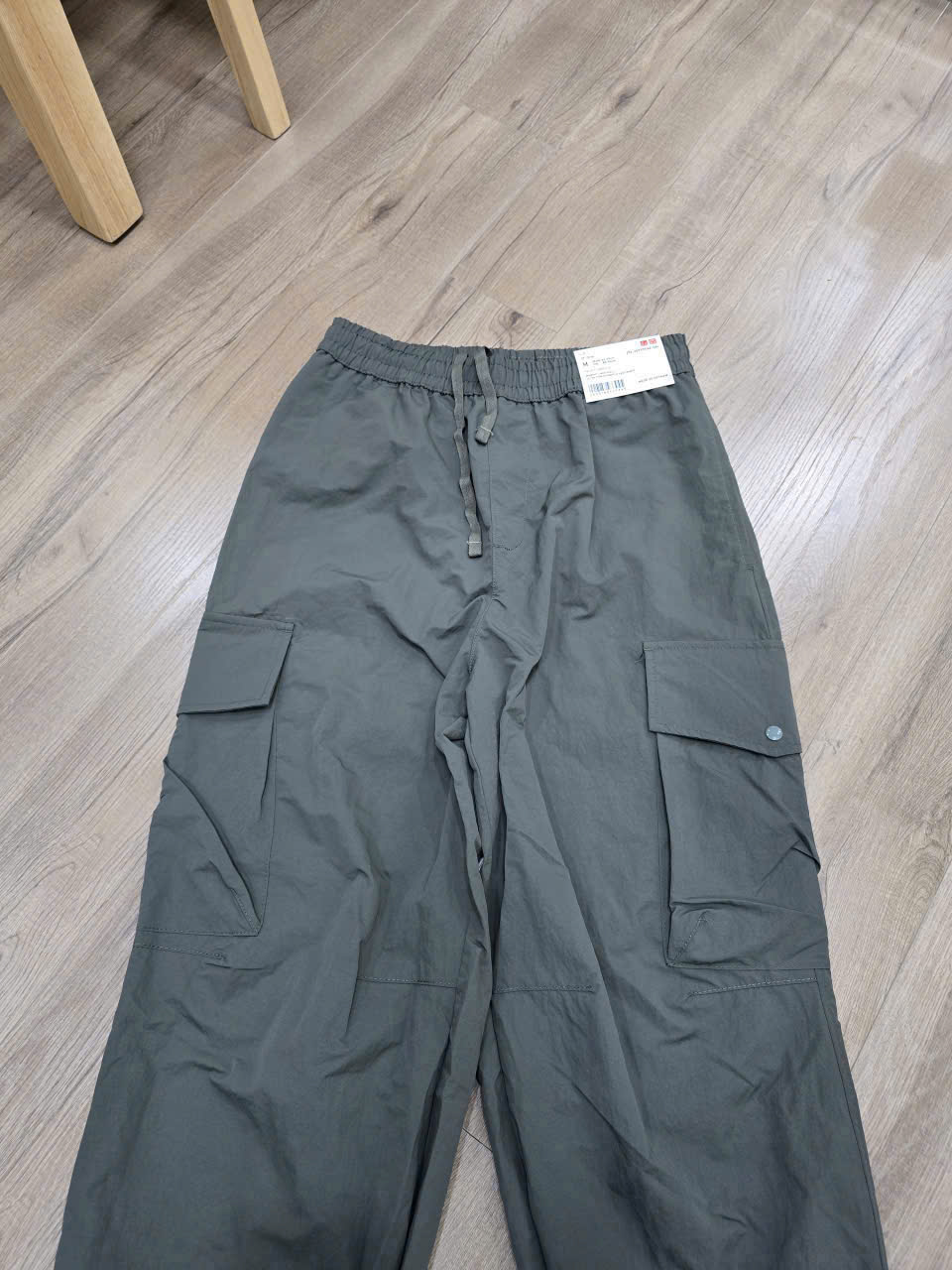 Quần dù lưng thun nữ ( ĐEN )_thumbnail_7