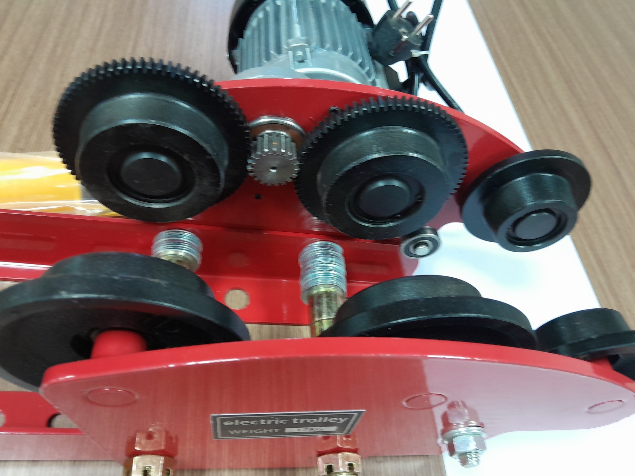 Combo Tời + con chạy trên ray thép I_thumbnail_11