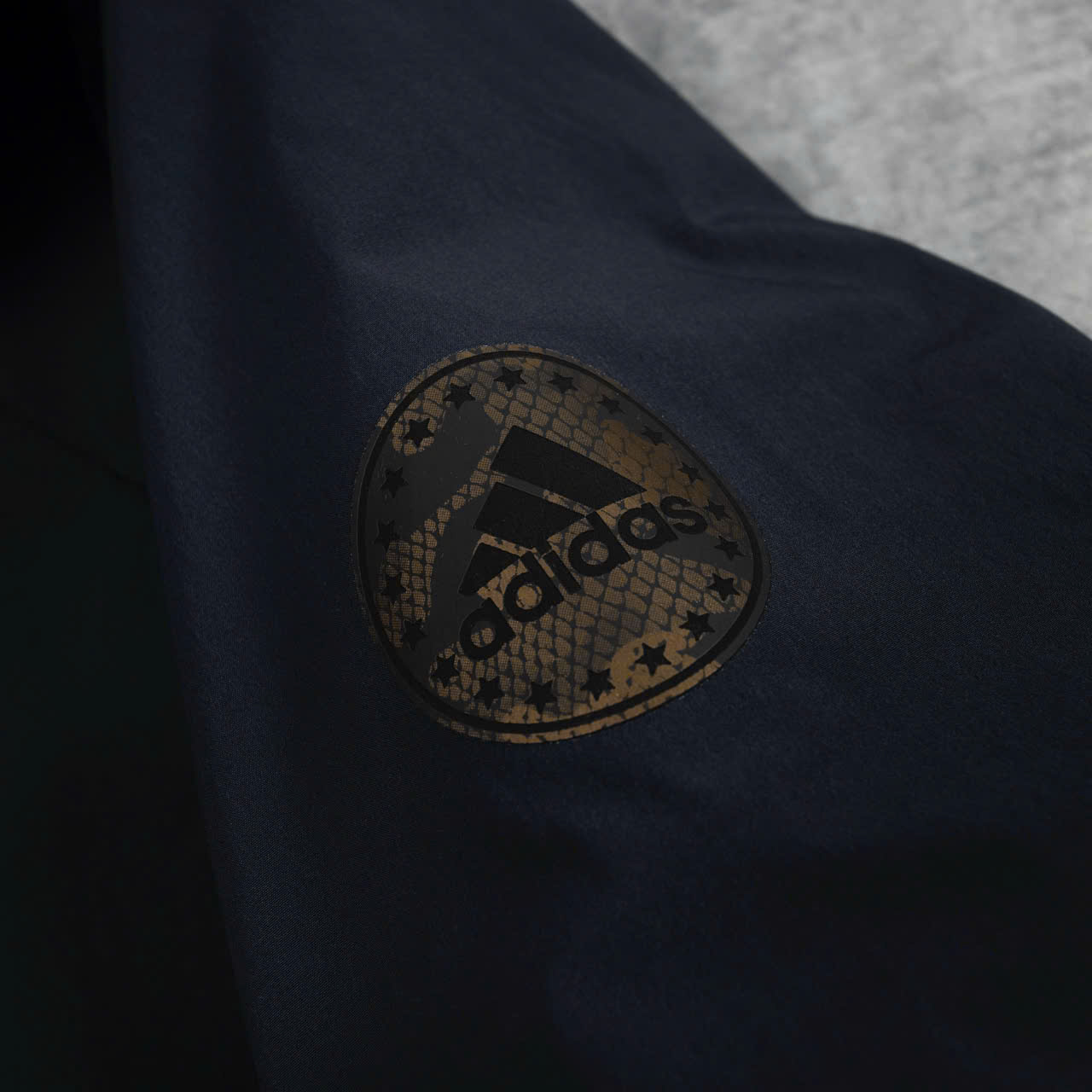 Áo Khoác adidas LOT NHUNG Form Outdoor Nam_thumbnail_6