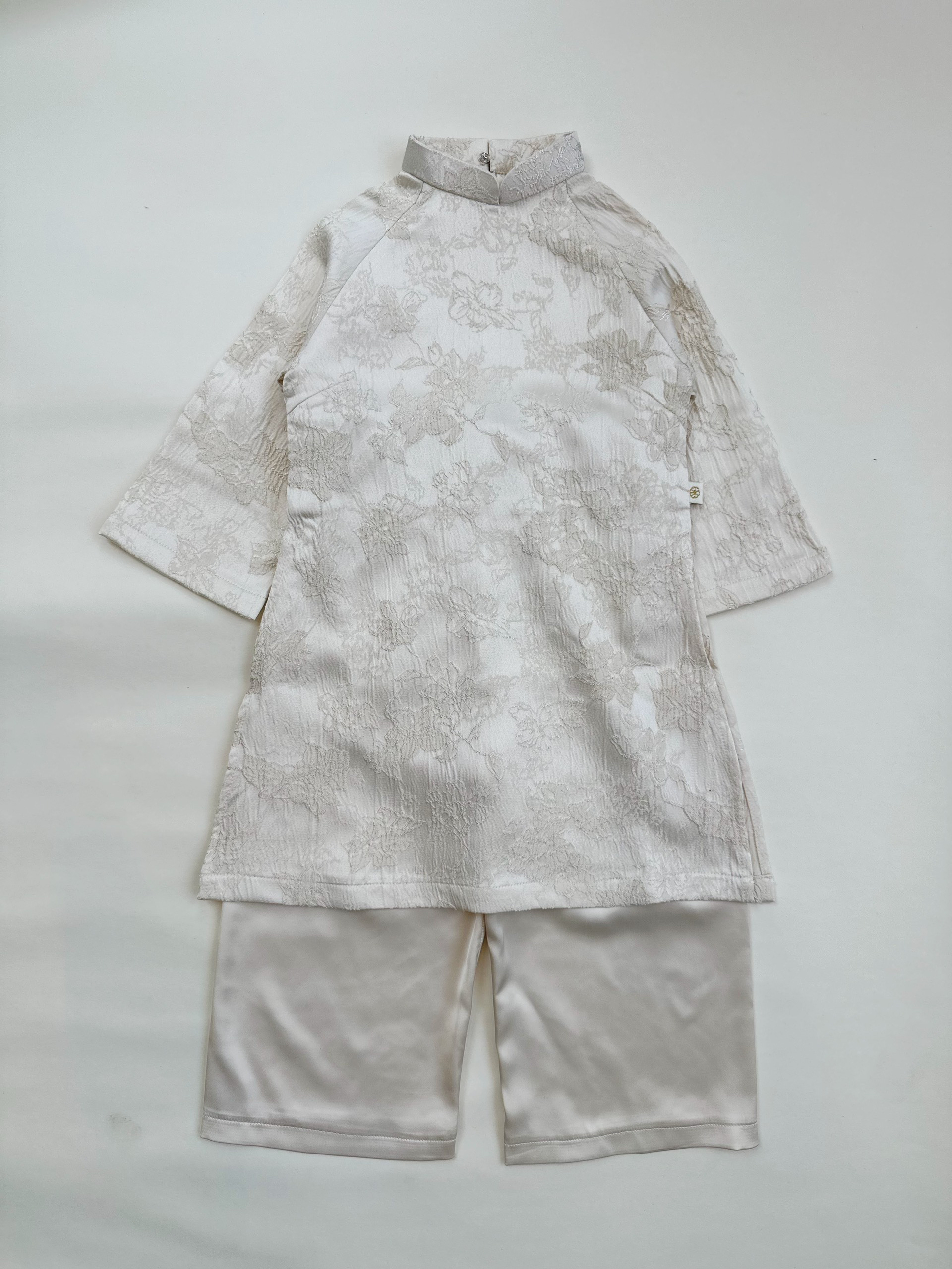 ÁO DÀI KHIẾT MẸ