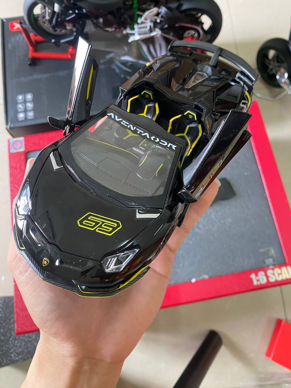 MH Lamboghini_thumbnail_2