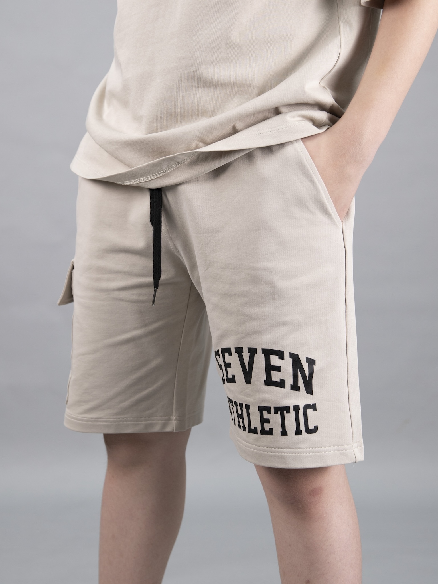 Quần short da cá be túi hộp in Seven_thumbnail_2