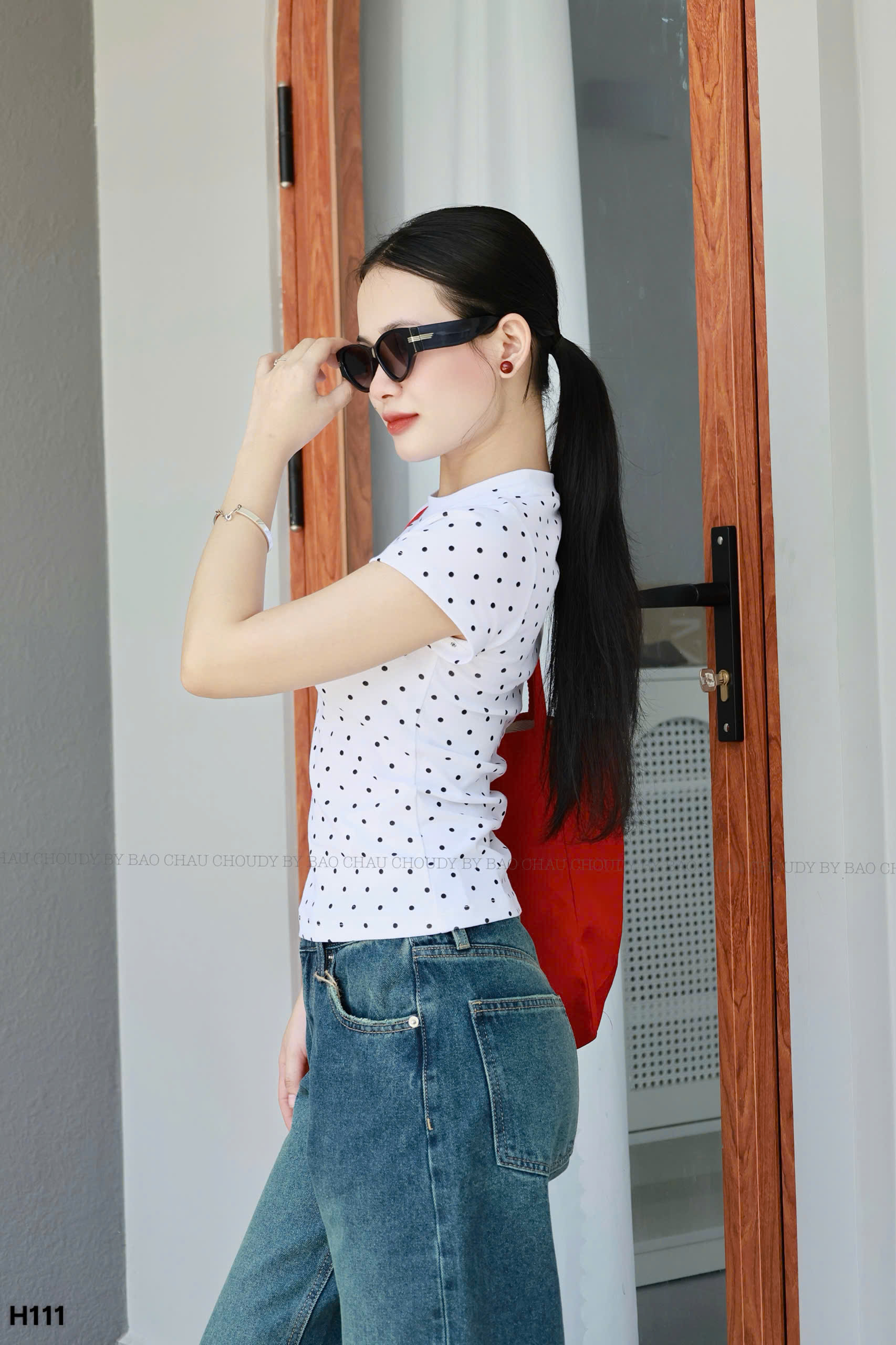 H111 ÁO THUN TRẮNG CHẤM BI_thumbnail_17