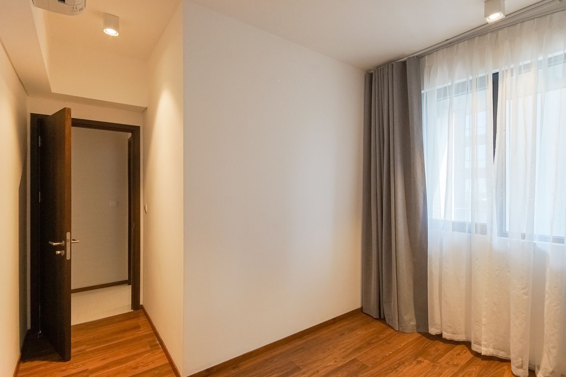 Bán Căn Hộ 3PN (108m2) full nội thất Indochi - Giá siêu tốt_thumbnail_2