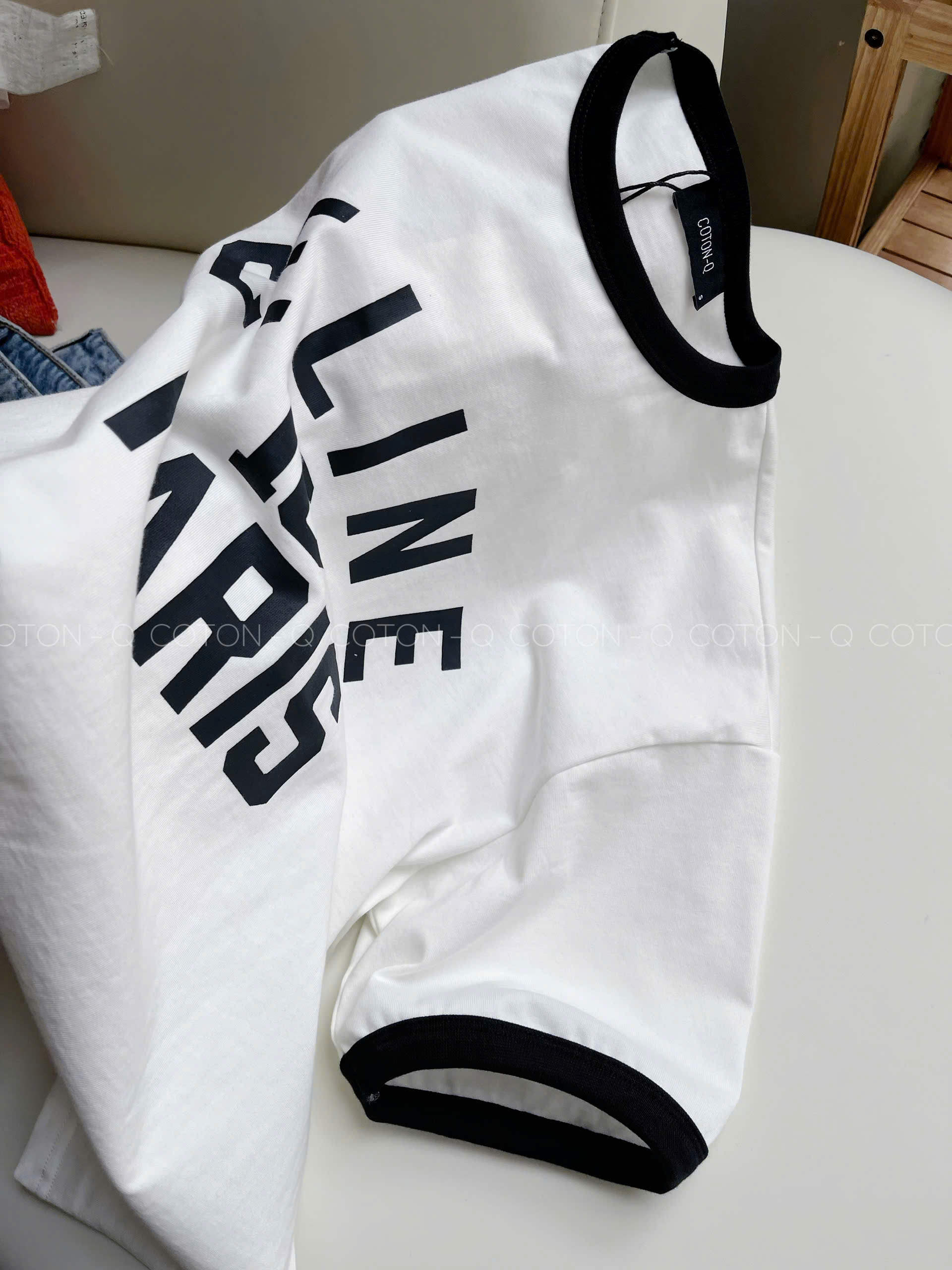 Áo thun cổ tròn trắng in chữ số_thumbnail_8