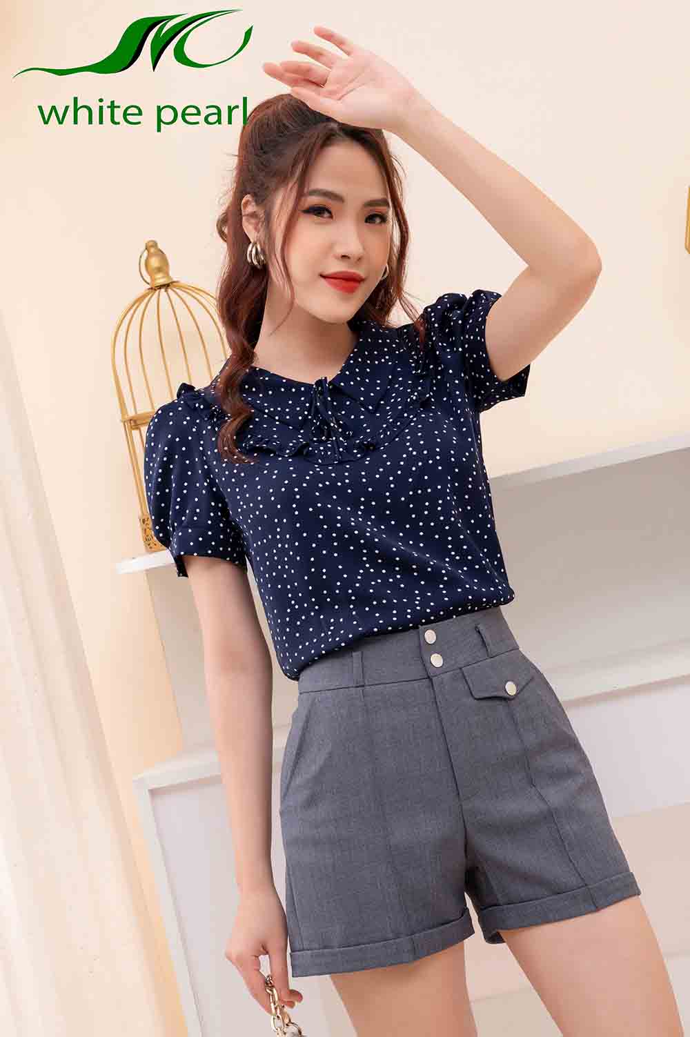 Quần short nắp túi giả thời trang công sở White Pearl