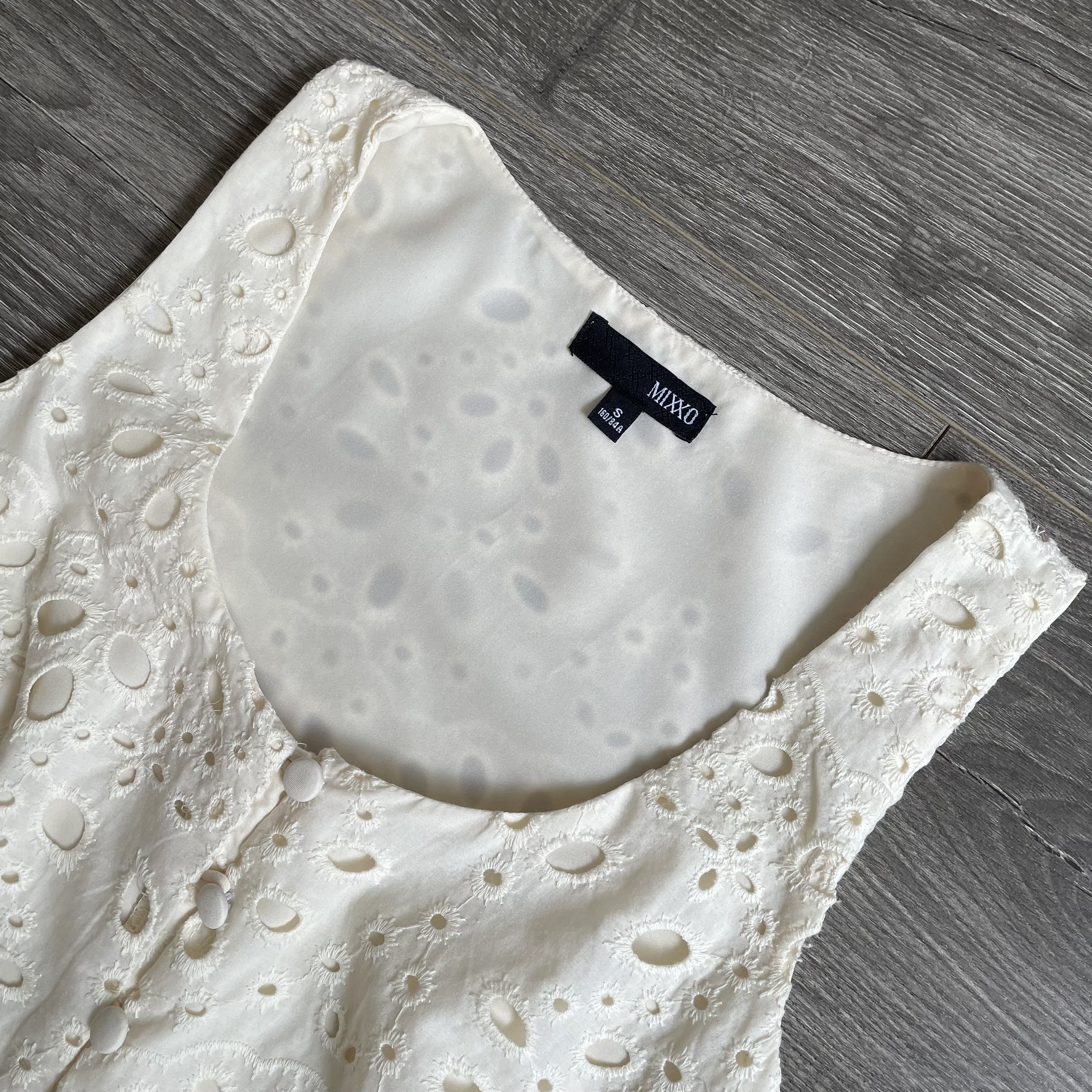 AO NU MIXXO A185_thumbnail_1