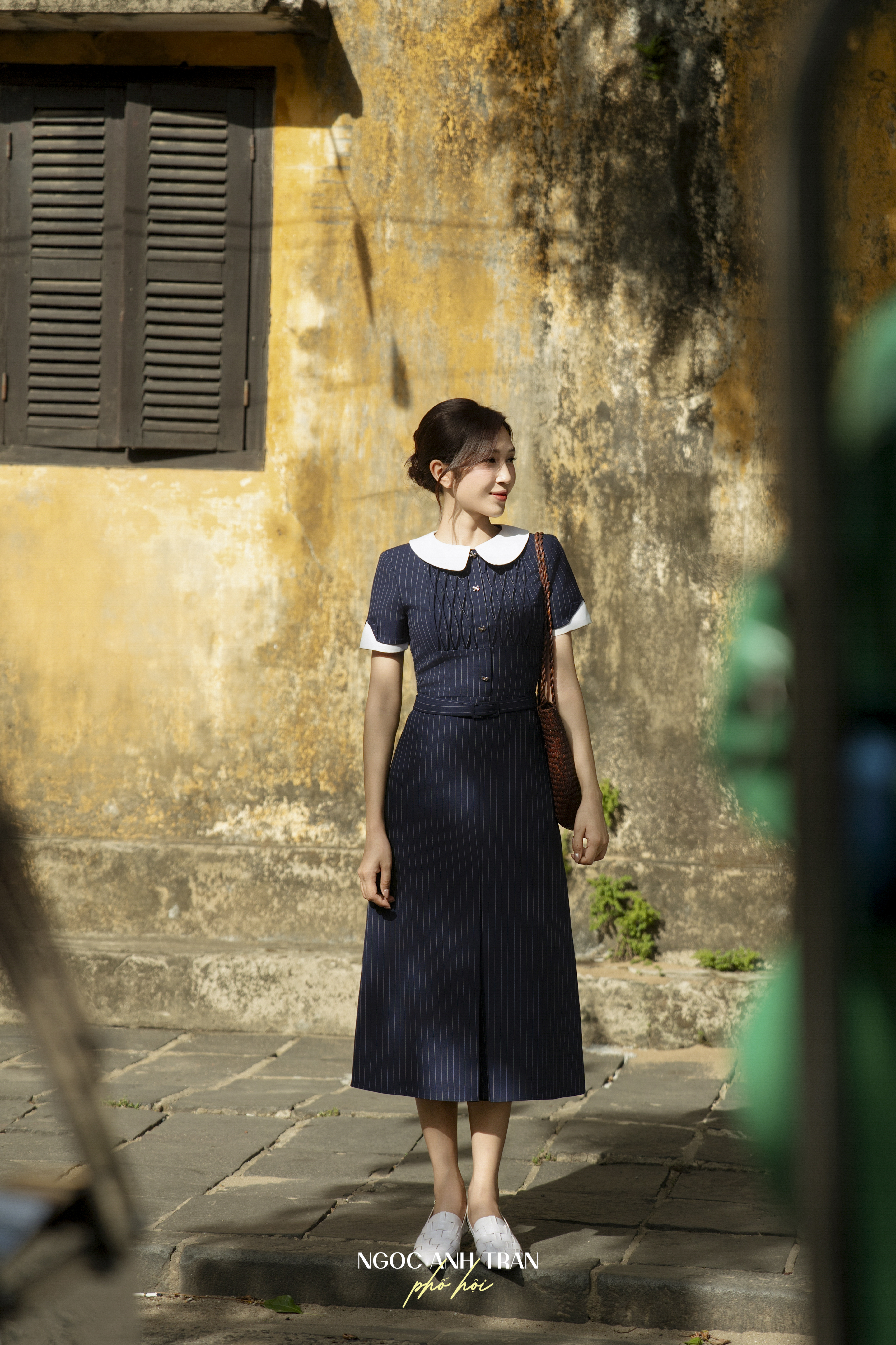 D133 - Váy kẻ xanh cổ sen trắng Hội An_thumbnail_2