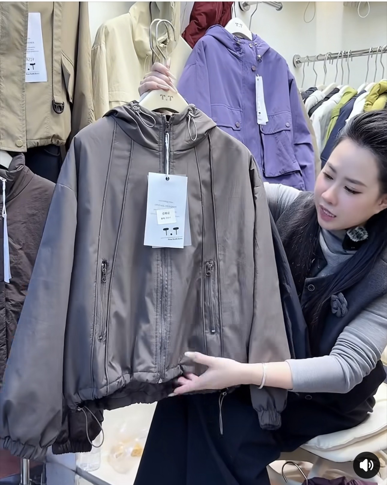 Áo khoác gió túi khoá - K61