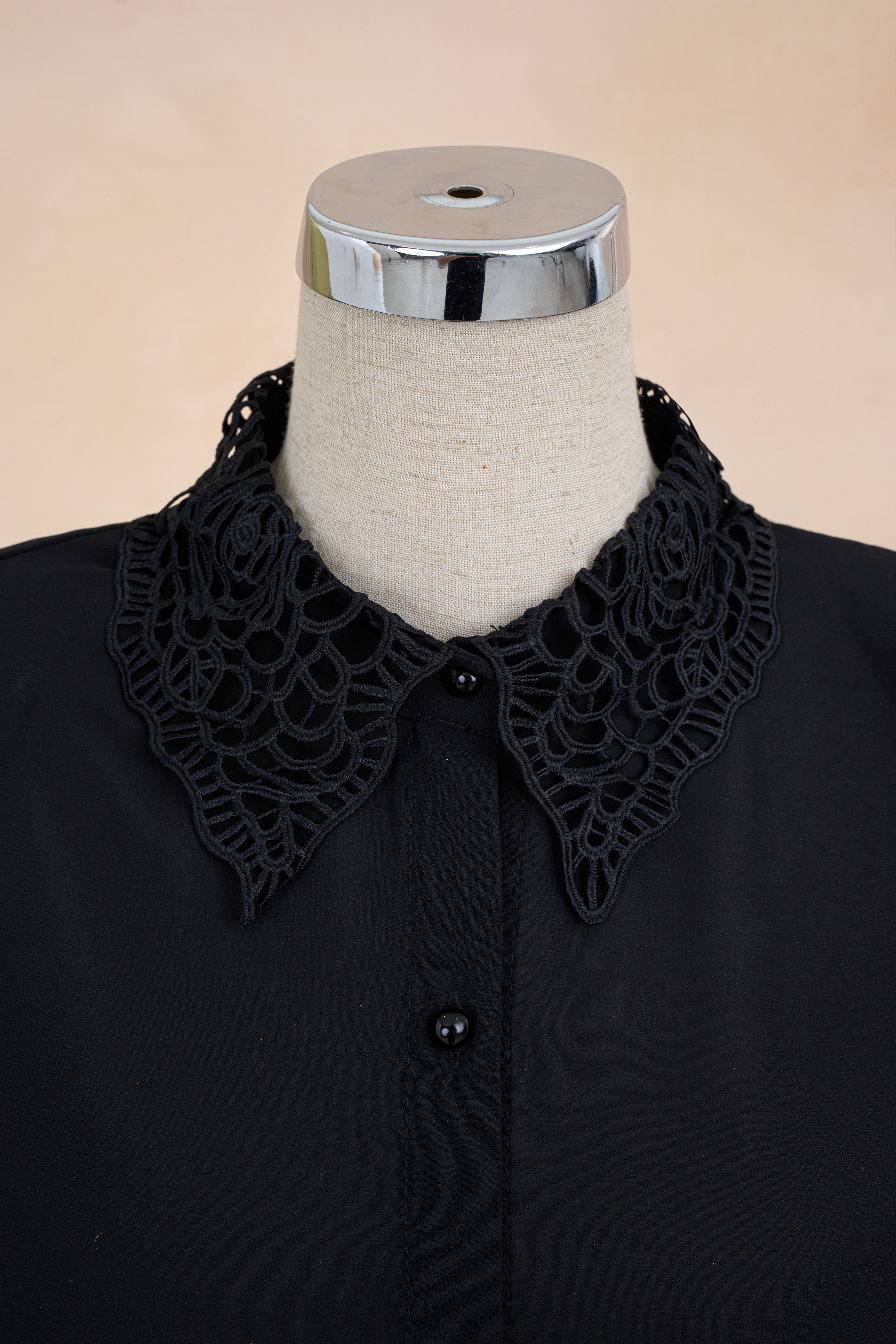 Sơ Mi Chiffon Cổ Ren_thumbnail_3