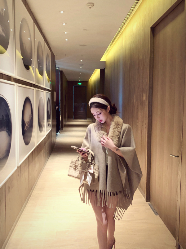 Áo Choàng Lông Cổ Thanh Lịch Cổ Điển_thumbnail_5