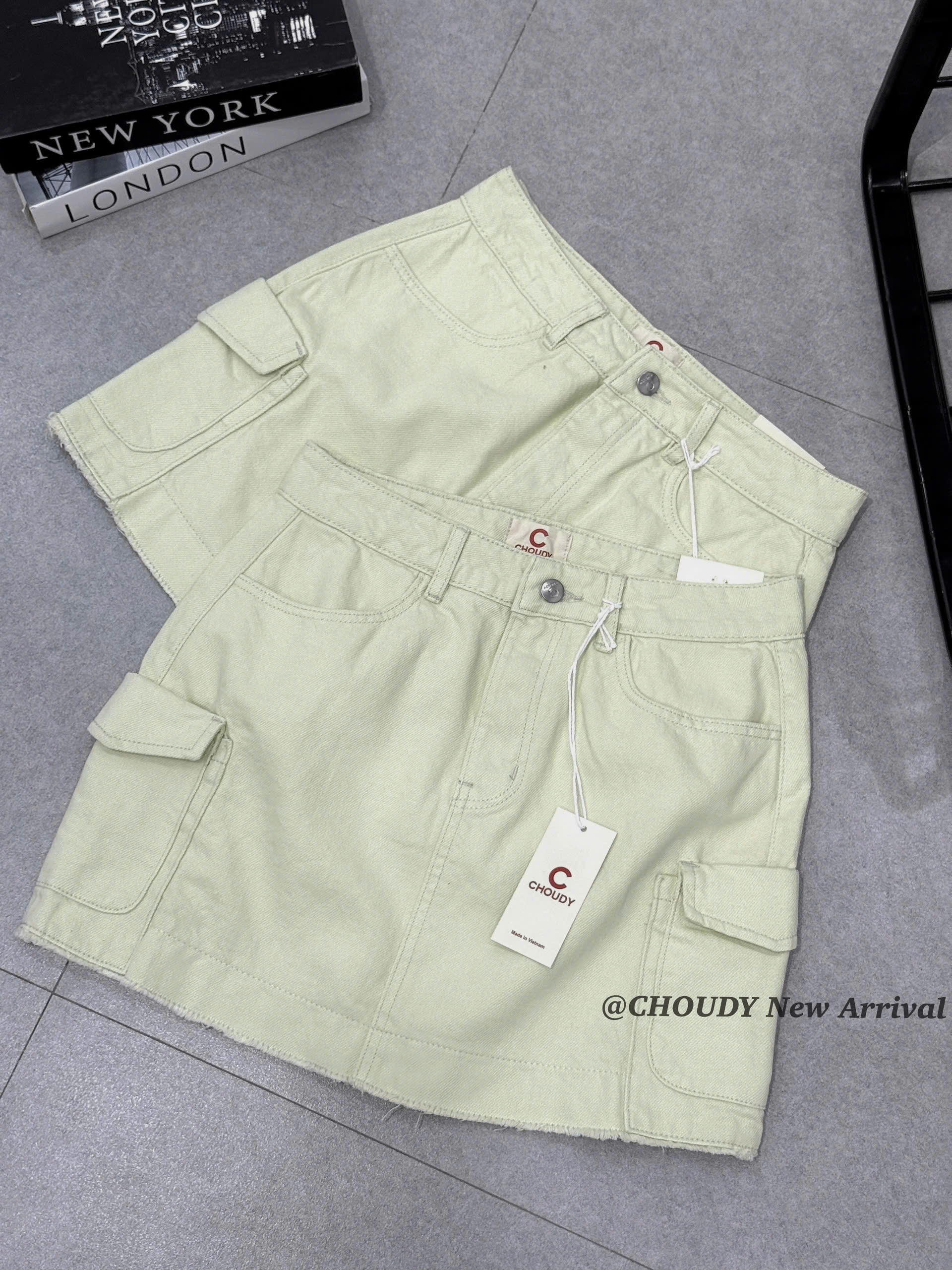 U552 CHÂN VÁY NGẮN XANH_thumbnail_3